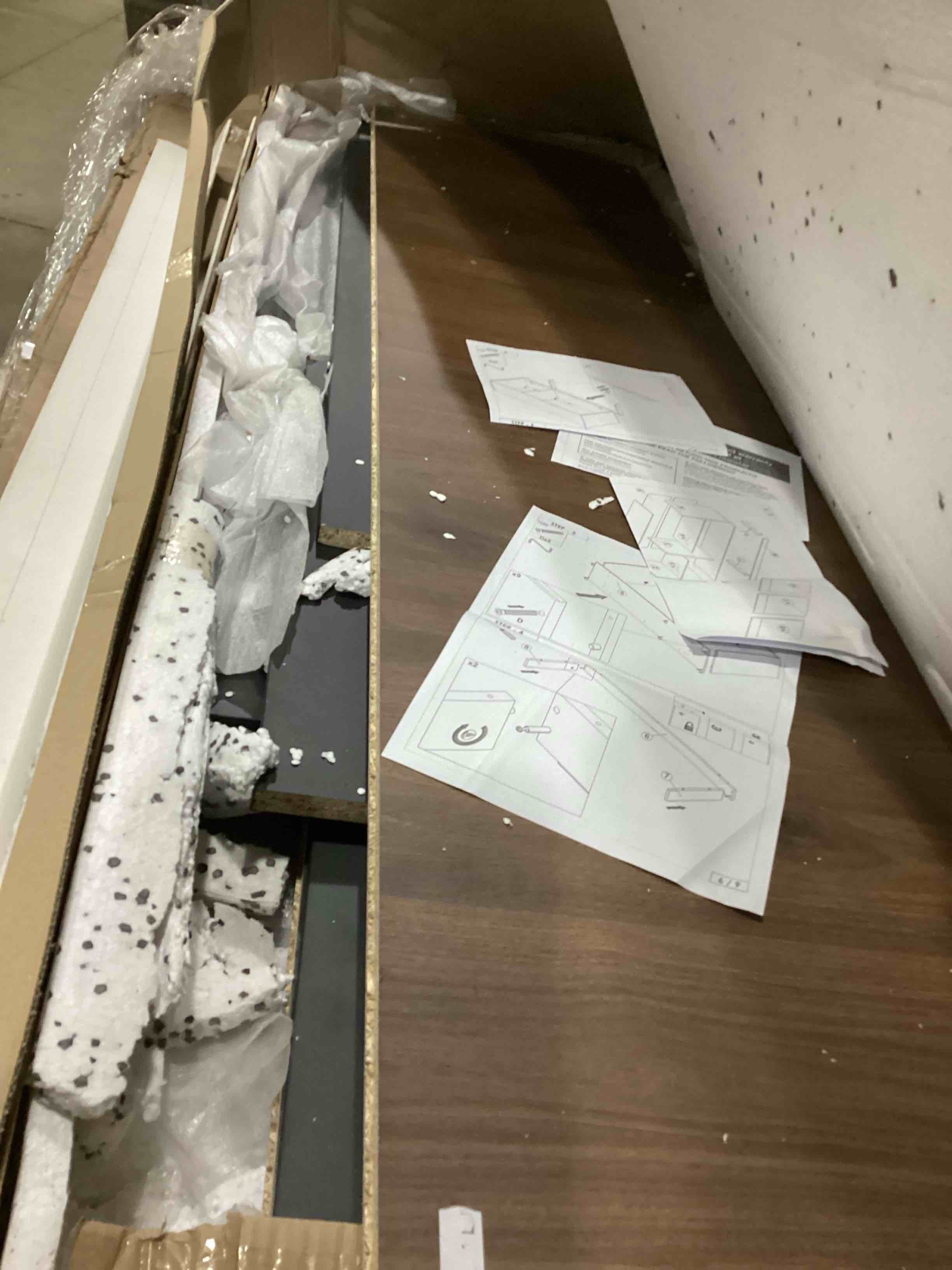 https://s3.amazonaws.com/lotting-images-prod/bidfta/PPE2350527_1749841942854.jpeg