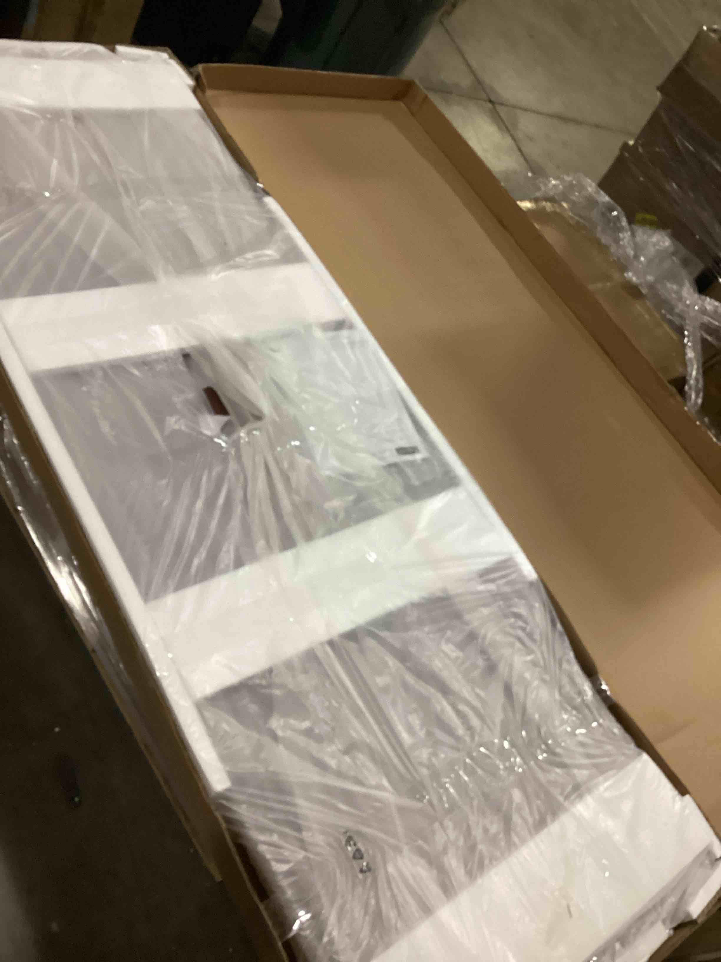 https://s3.amazonaws.com/lotting-images-prod/bidfta/PPE2350534_1749900648219.jpeg