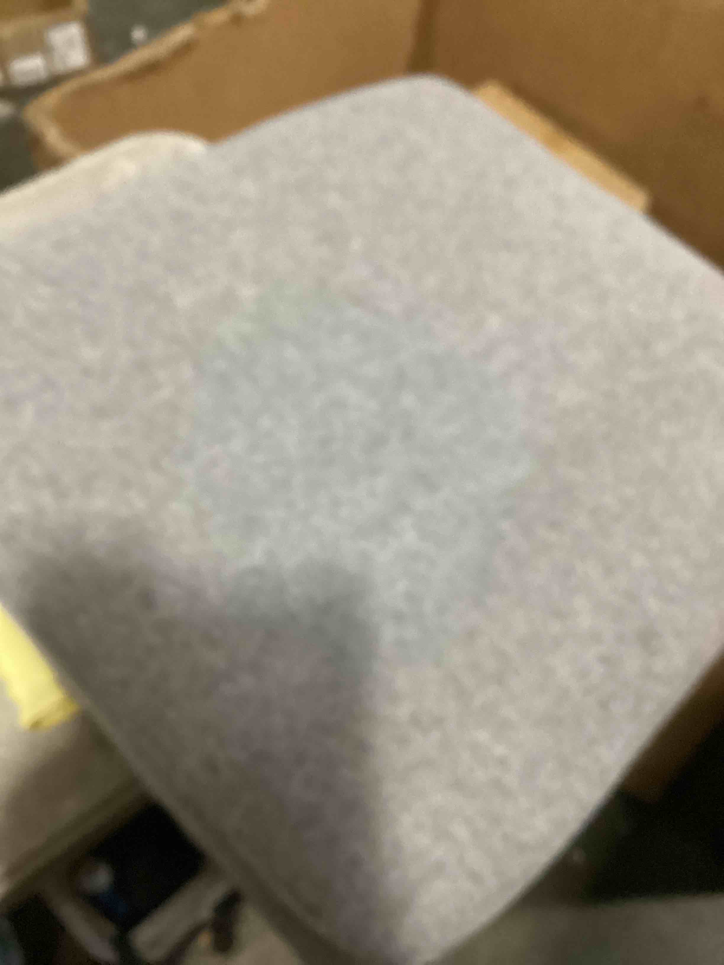 https://s3.amazonaws.com/lotting-images-prod/bidfta/PPE2350616_1749915014673.jpeg