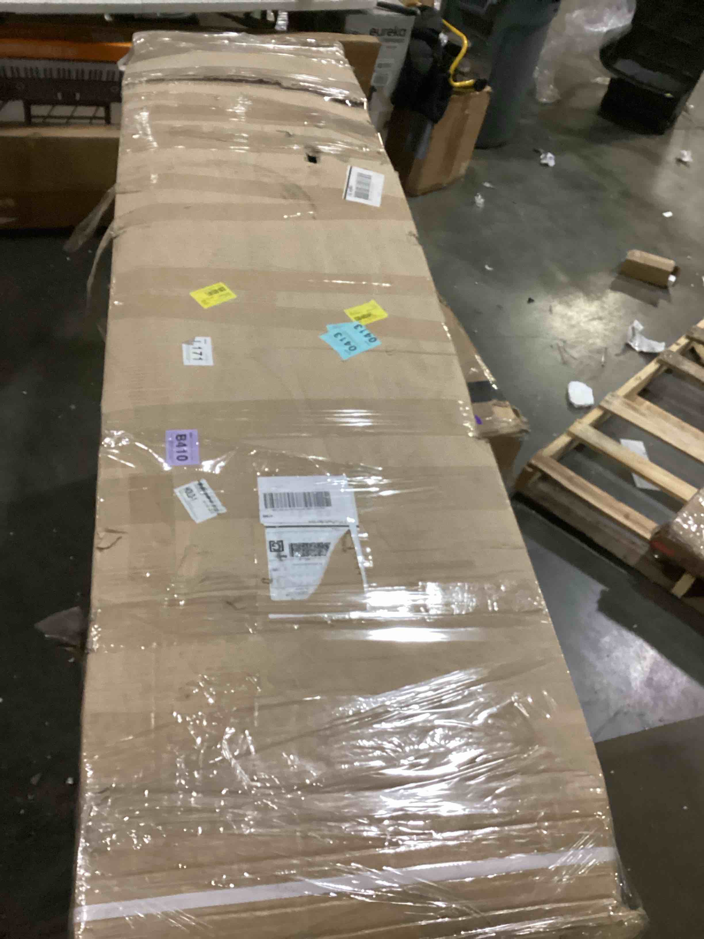https://s3.amazonaws.com/lotting-images-prod/bidfta/PPE2350762_1750166401024.jpeg