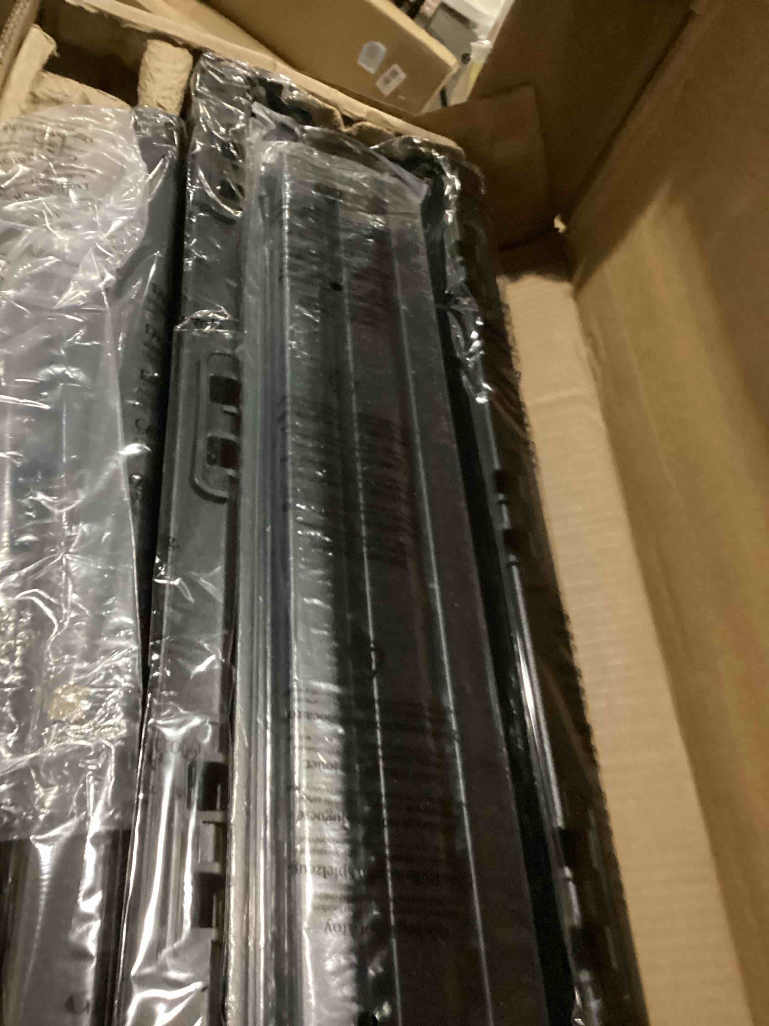 https://s3.amazonaws.com/lotting-images-prod/bidfta/PPE2350814_1750181710343.jpeg