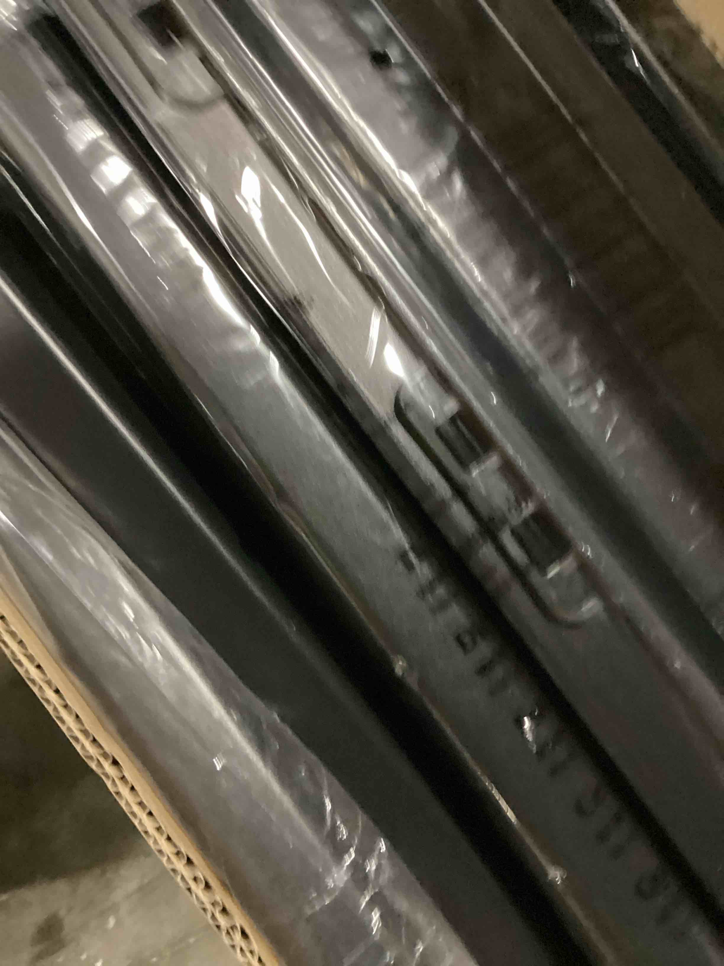 https://s3.amazonaws.com/lotting-images-prod/bidfta/PPE2350814_1750181718090.jpeg