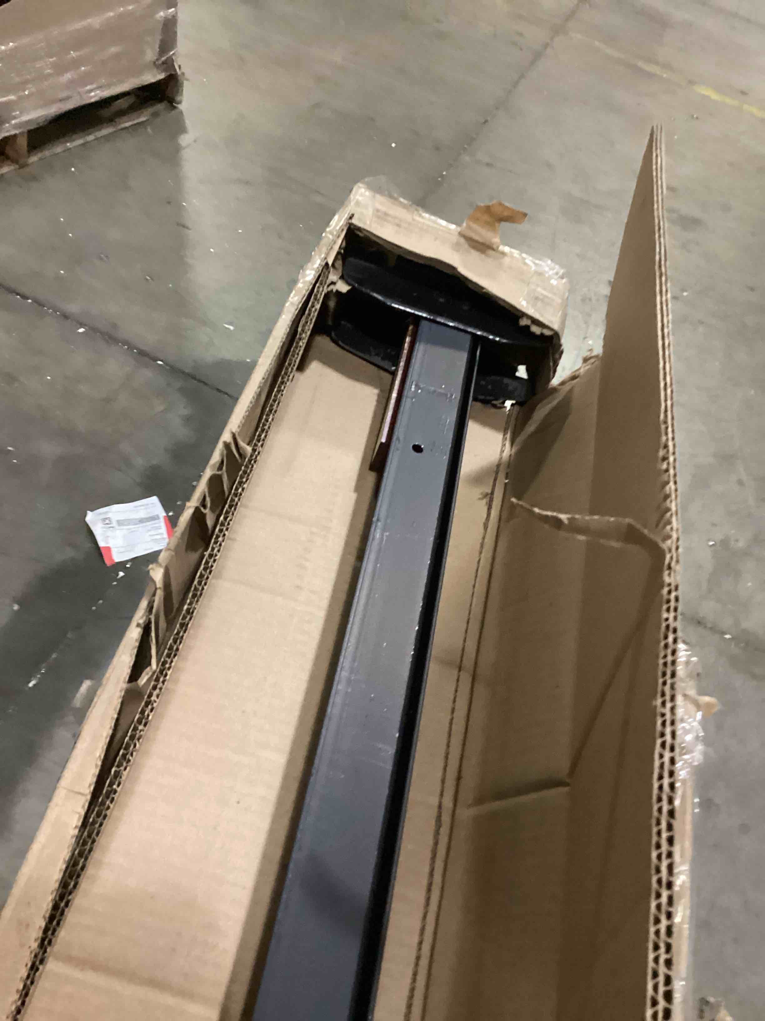 https://s3.amazonaws.com/lotting-images-prod/bidfta/PPE2350890_1750261262821.jpeg