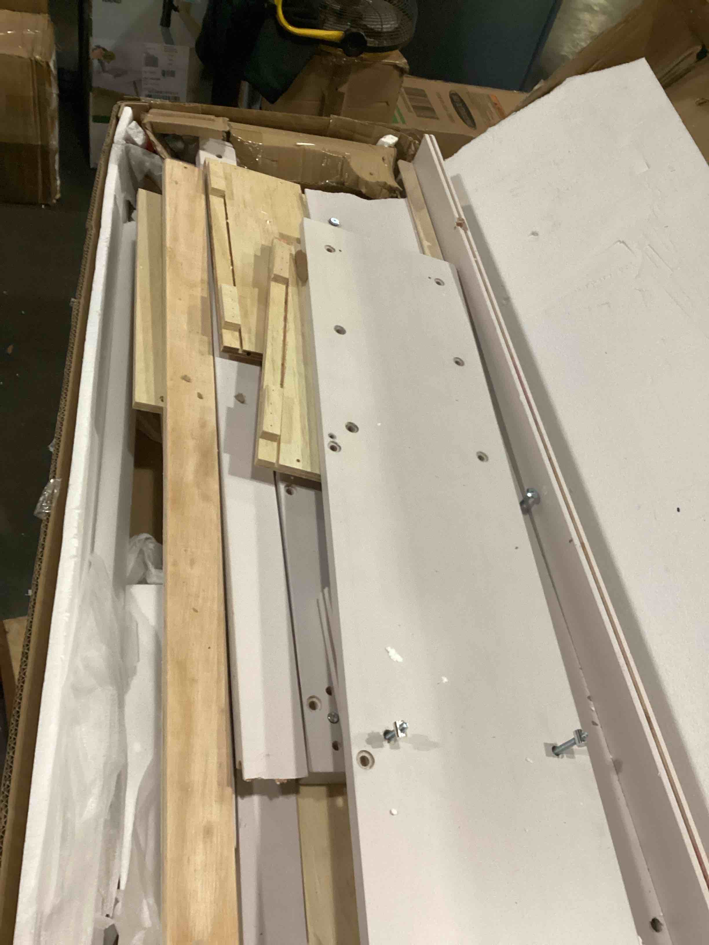 https://s3.amazonaws.com/lotting-images-prod/bidfta/PPE2350892_1750261603620.jpeg