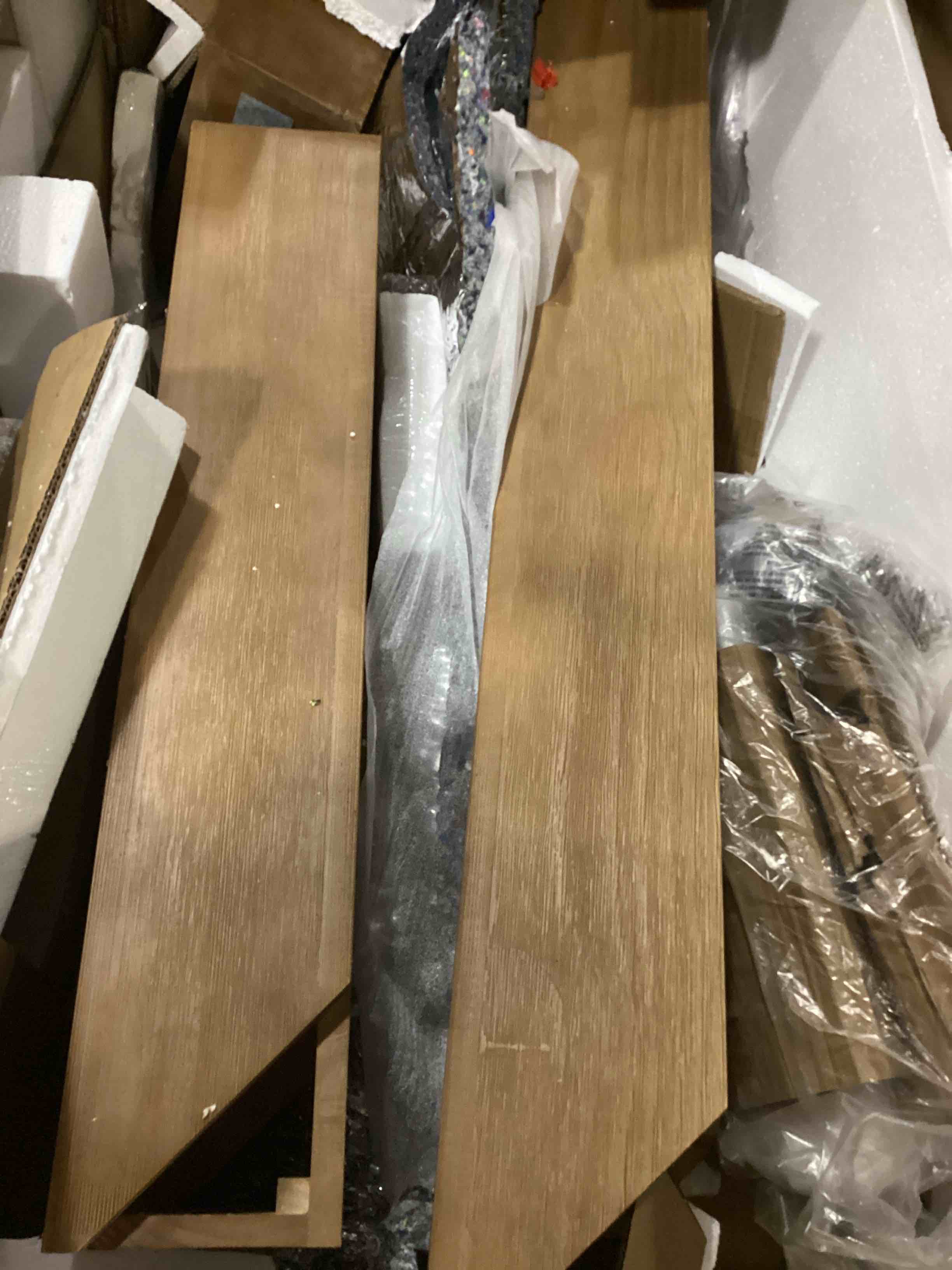 https://s3.amazonaws.com/lotting-images-prod/bidfta/PPE2350922_1750272489790.jpeg