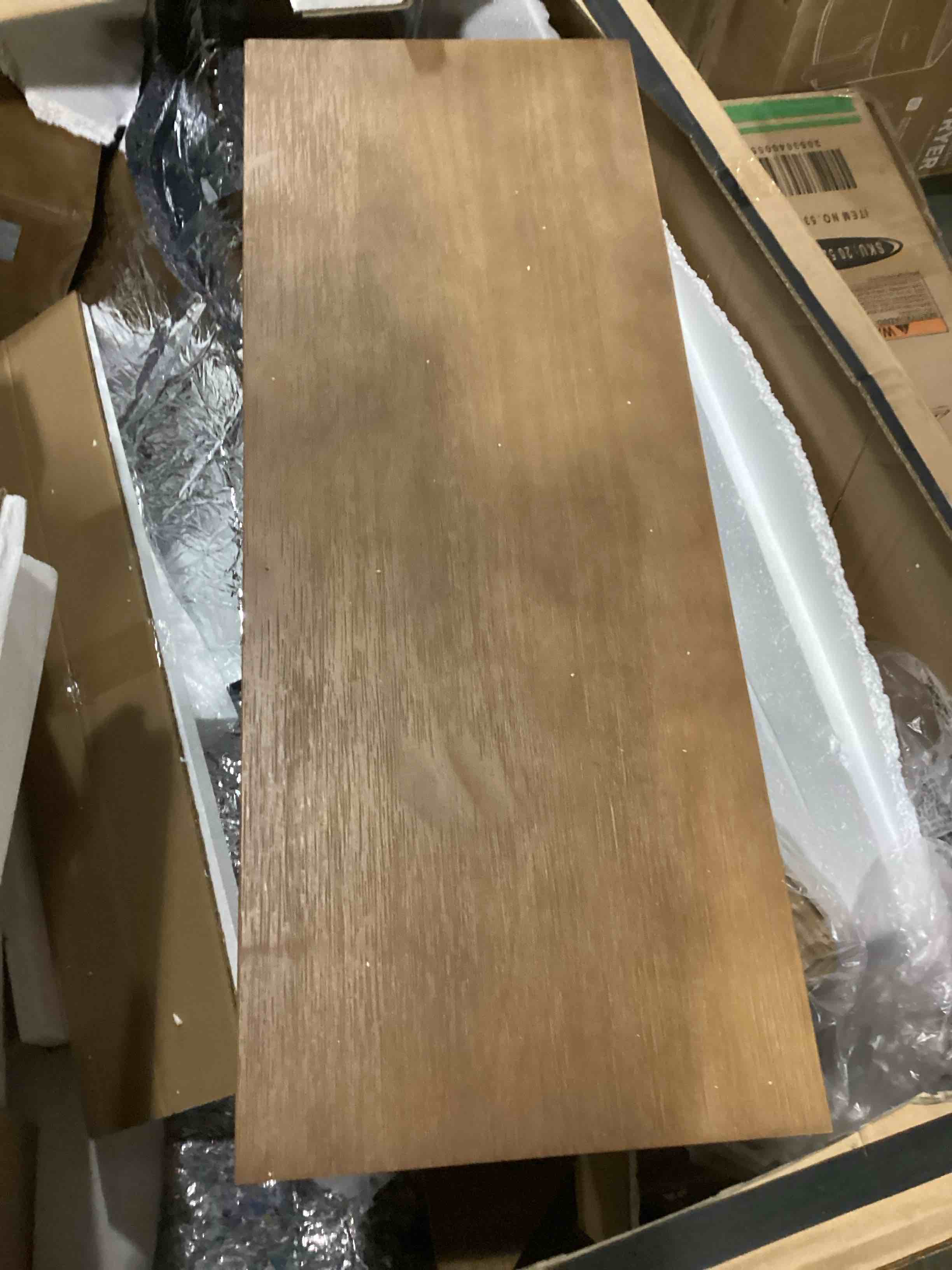 https://s3.amazonaws.com/lotting-images-prod/bidfta/PPE2350922_1750272499306.jpeg