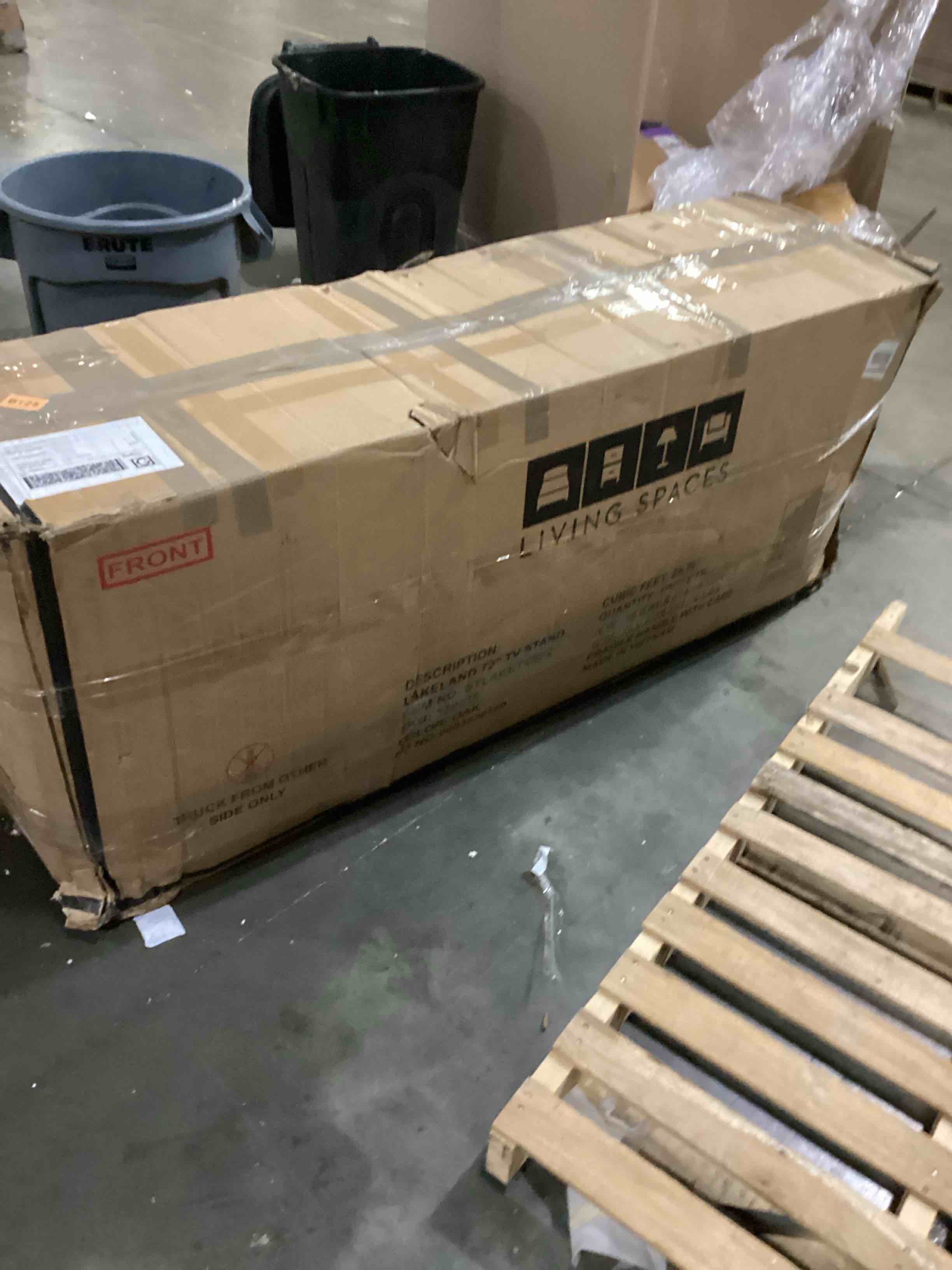 https://s3.amazonaws.com/lotting-images-prod/bidfta/PPE2350922_1750272636971.jpeg