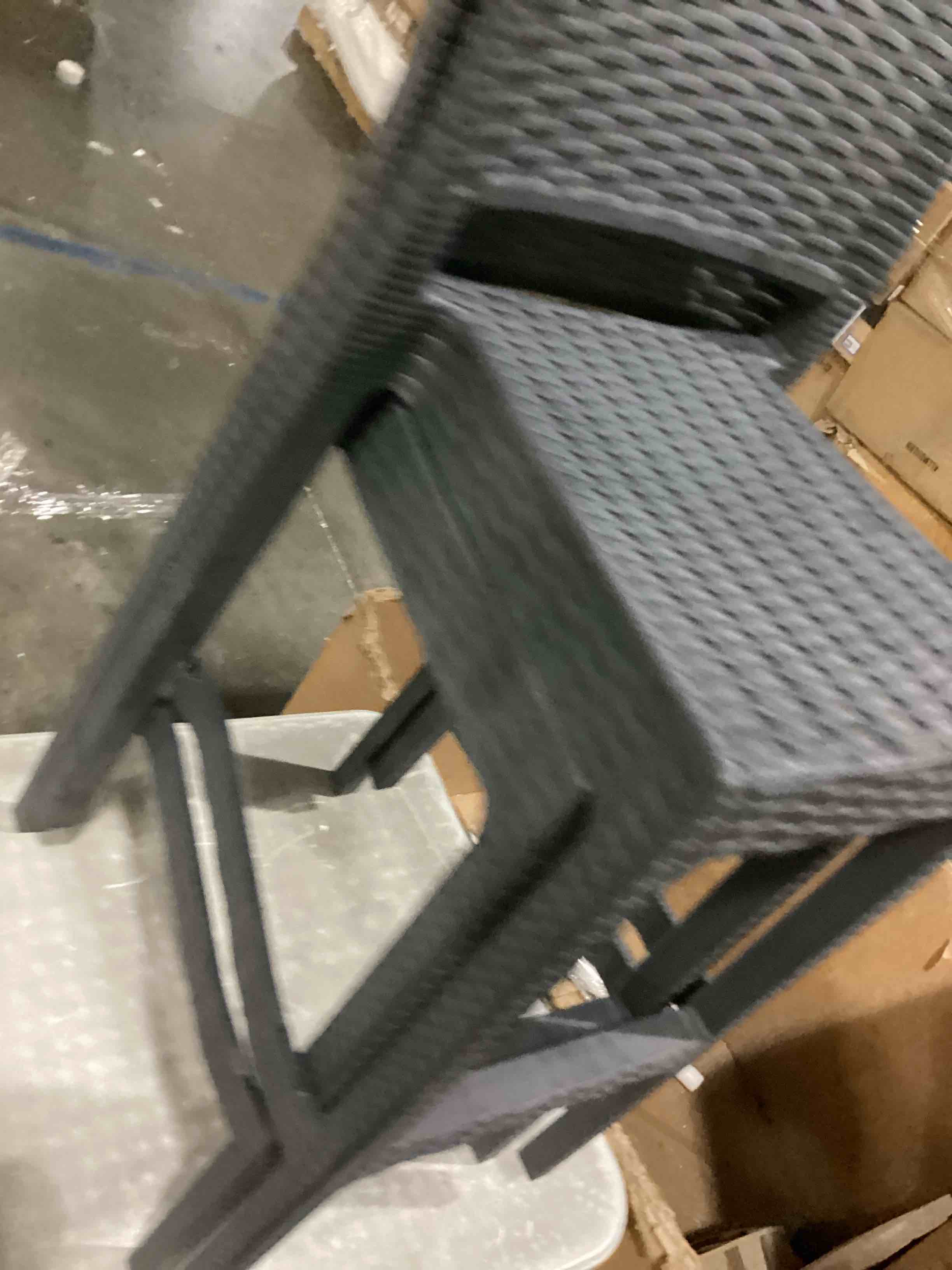 https://s3.amazonaws.com/lotting-images-prod/bidfta/PPE2351027_1750422779152.jpeg