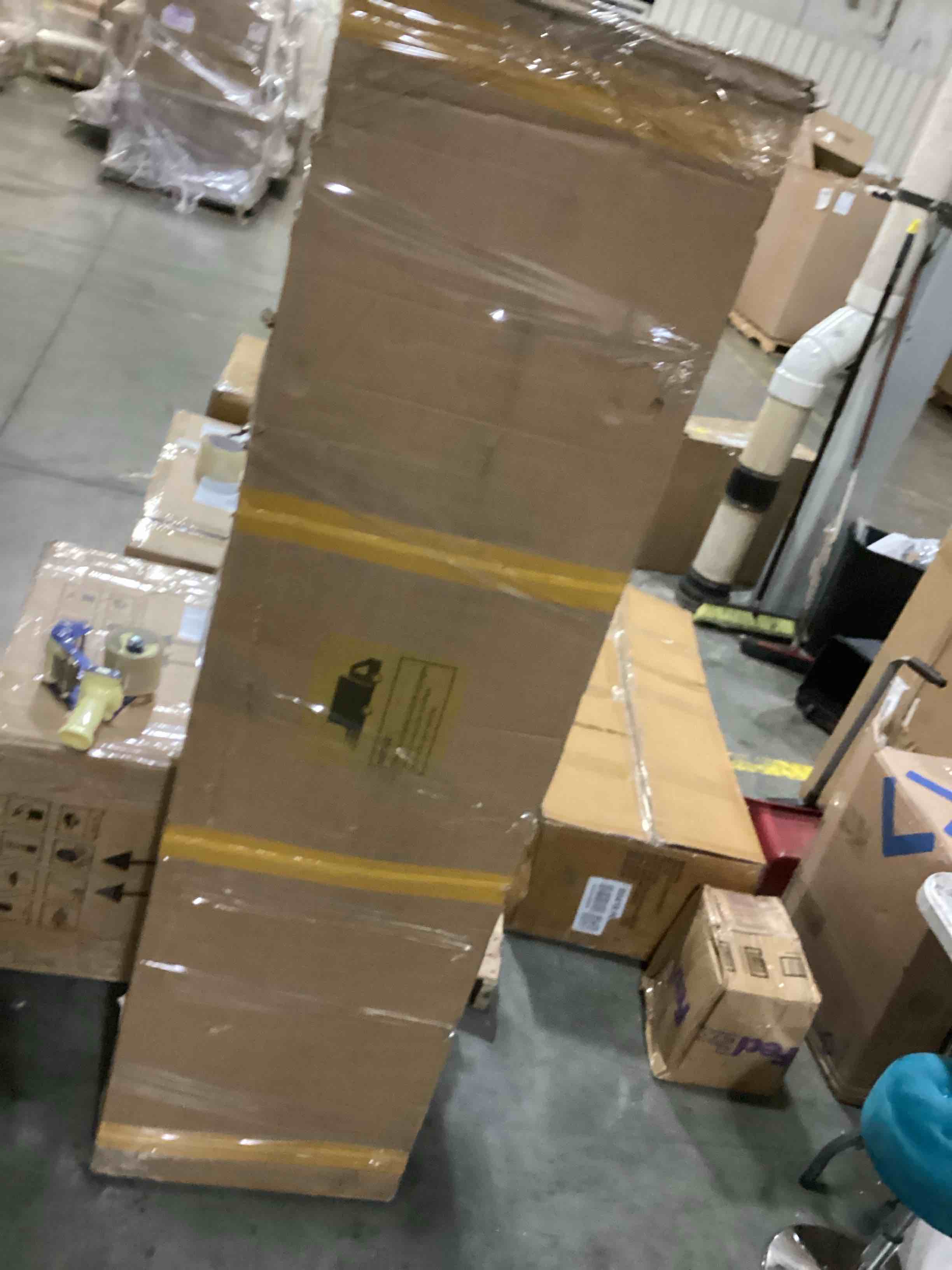 https://s3.amazonaws.com/lotting-images-prod/bidfta/PPE2351053_1750431207334.jpeg