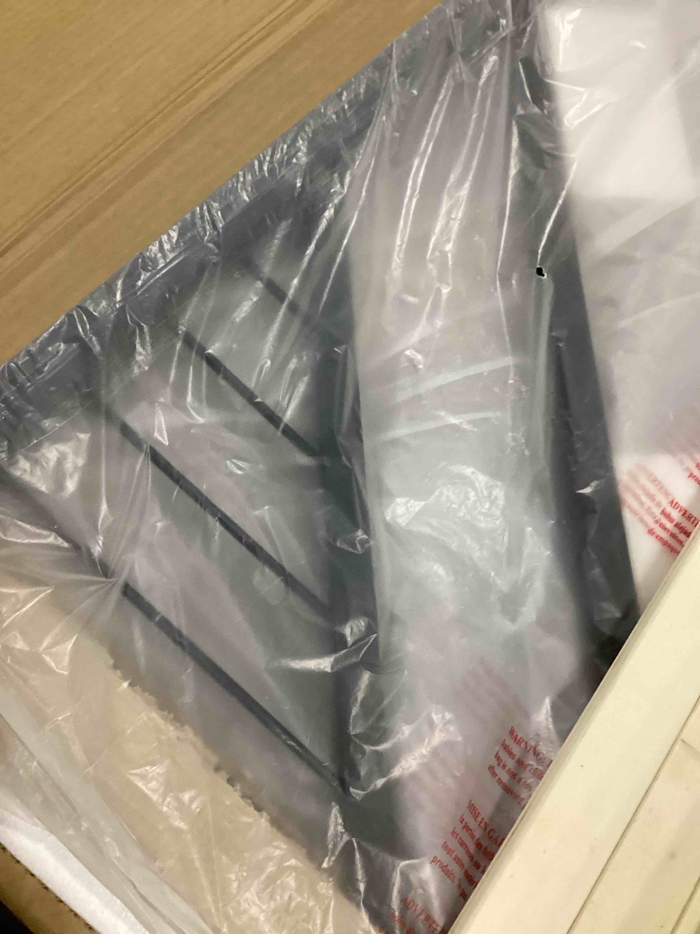 https://s3.amazonaws.com/lotting-images-prod/bidfta/PPE2351103_1750506137834.jpeg