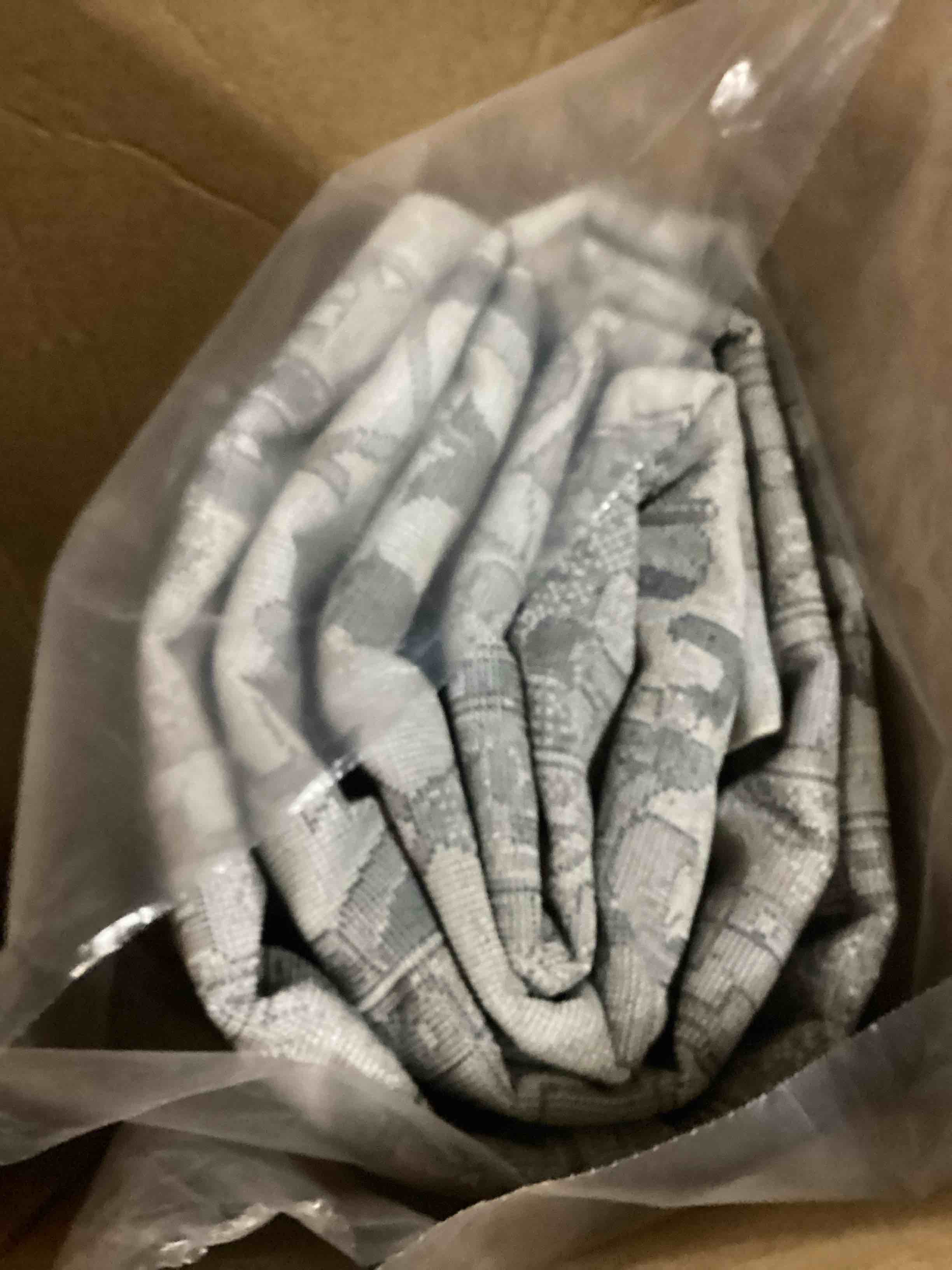 https://s3.amazonaws.com/lotting-images-prod/bidfta/PPE2351226_1750692862342.jpeg