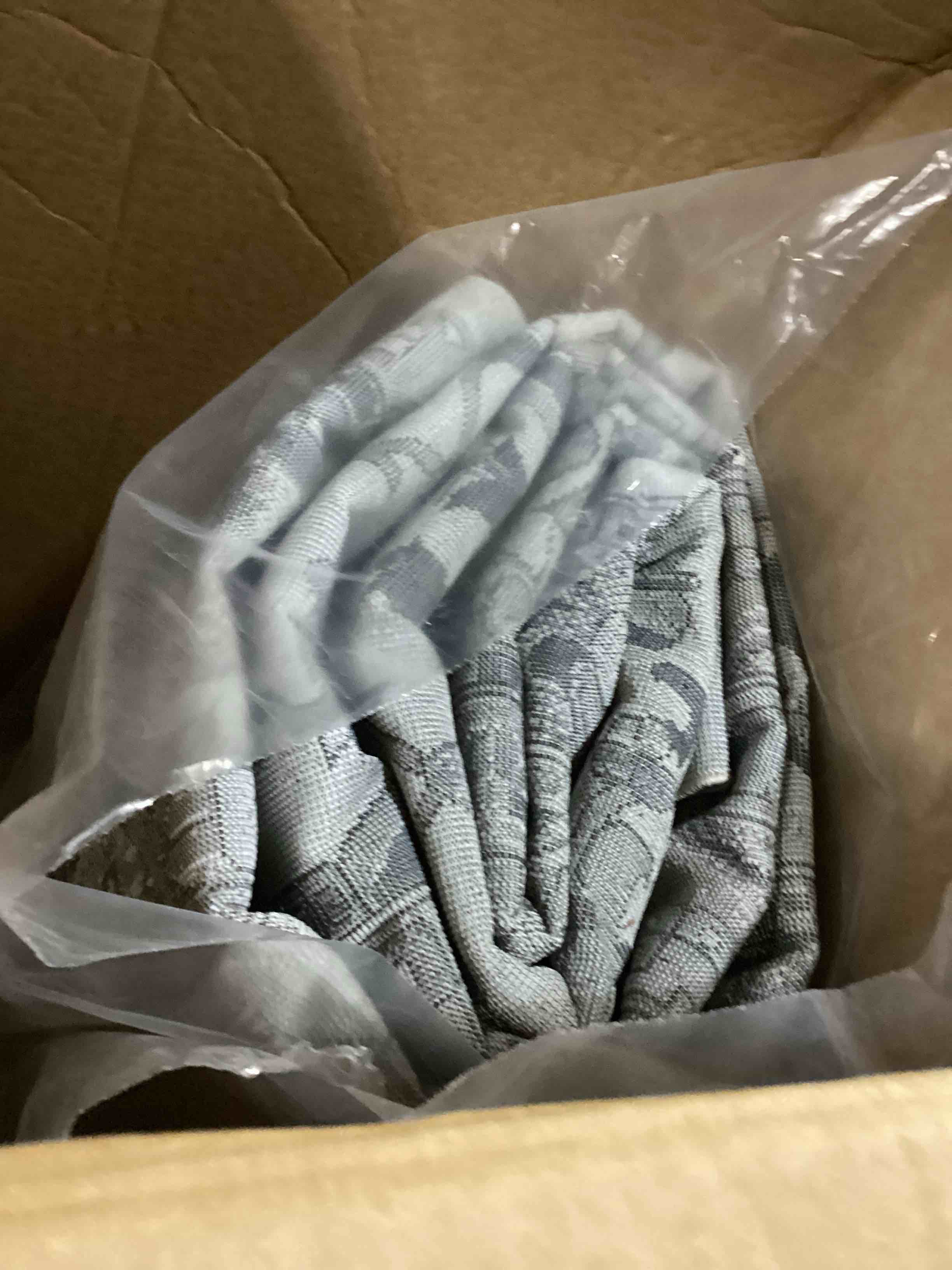 https://s3.amazonaws.com/lotting-images-prod/bidfta/PPE2351226_1750692864694.jpeg
