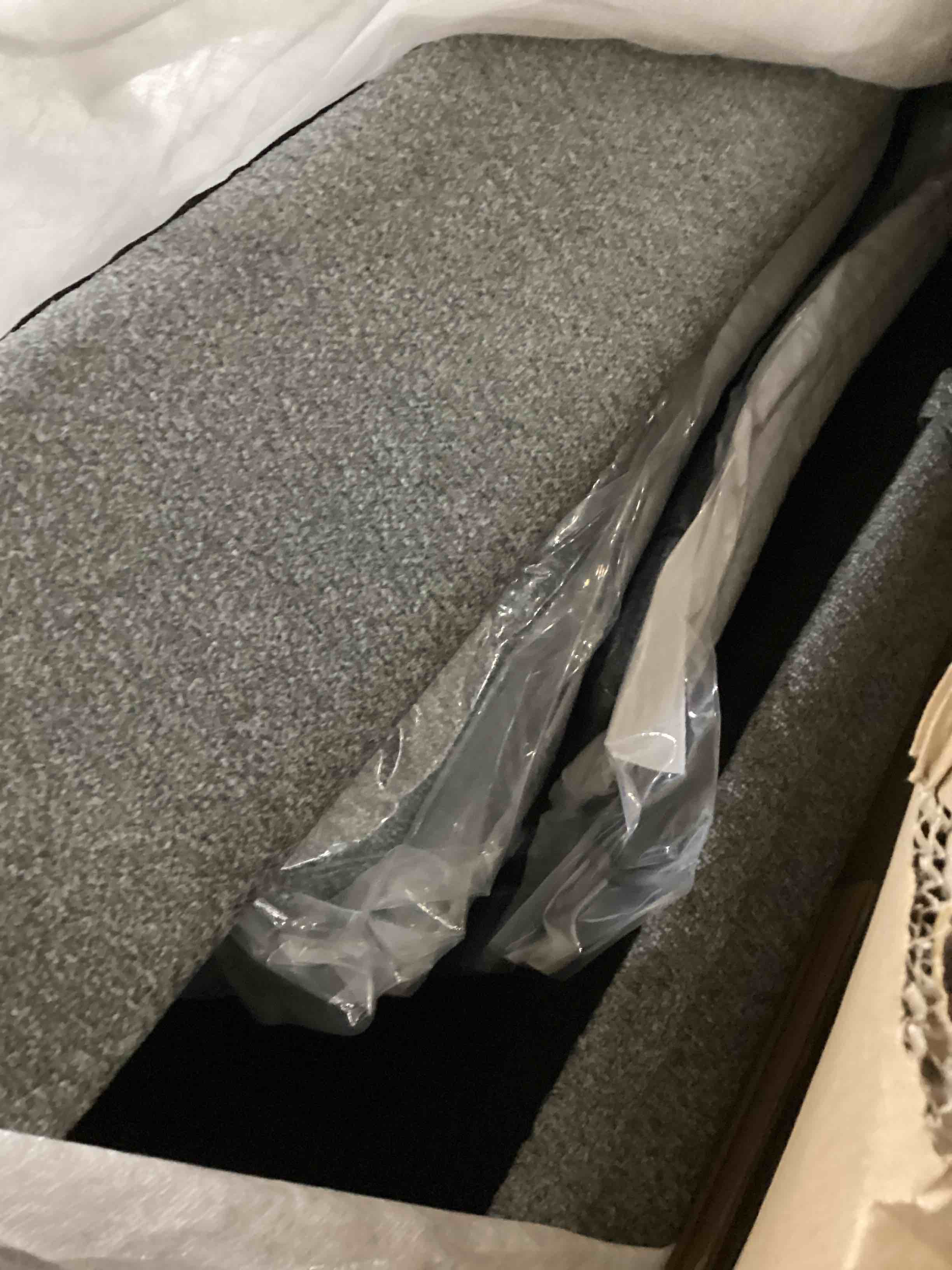 https://s3.amazonaws.com/lotting-images-prod/bidfta/PPE2351253_1750705737520.jpeg