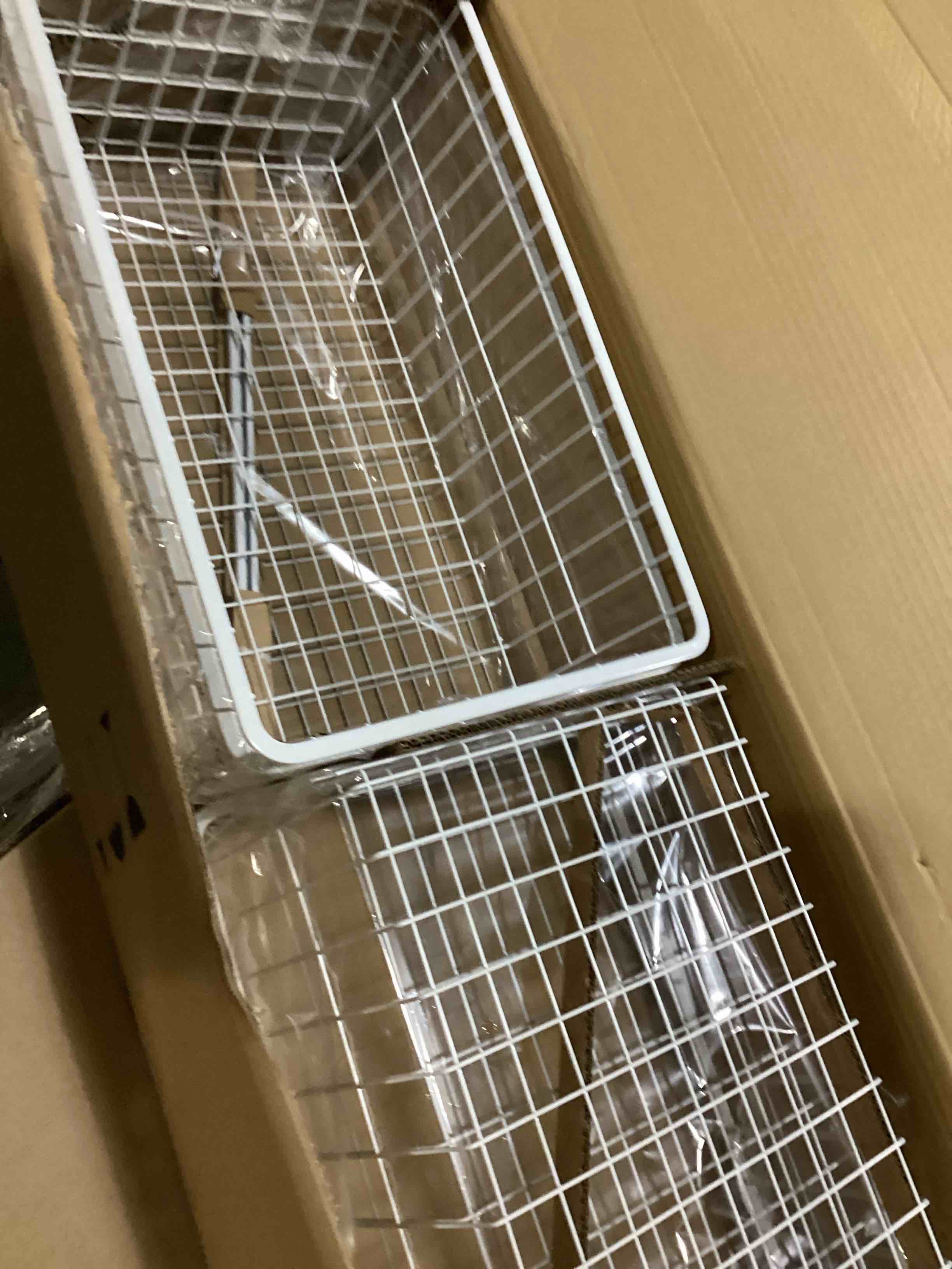 https://s3.amazonaws.com/lotting-images-prod/bidfta/PPE2351258_1750763748020.jpeg