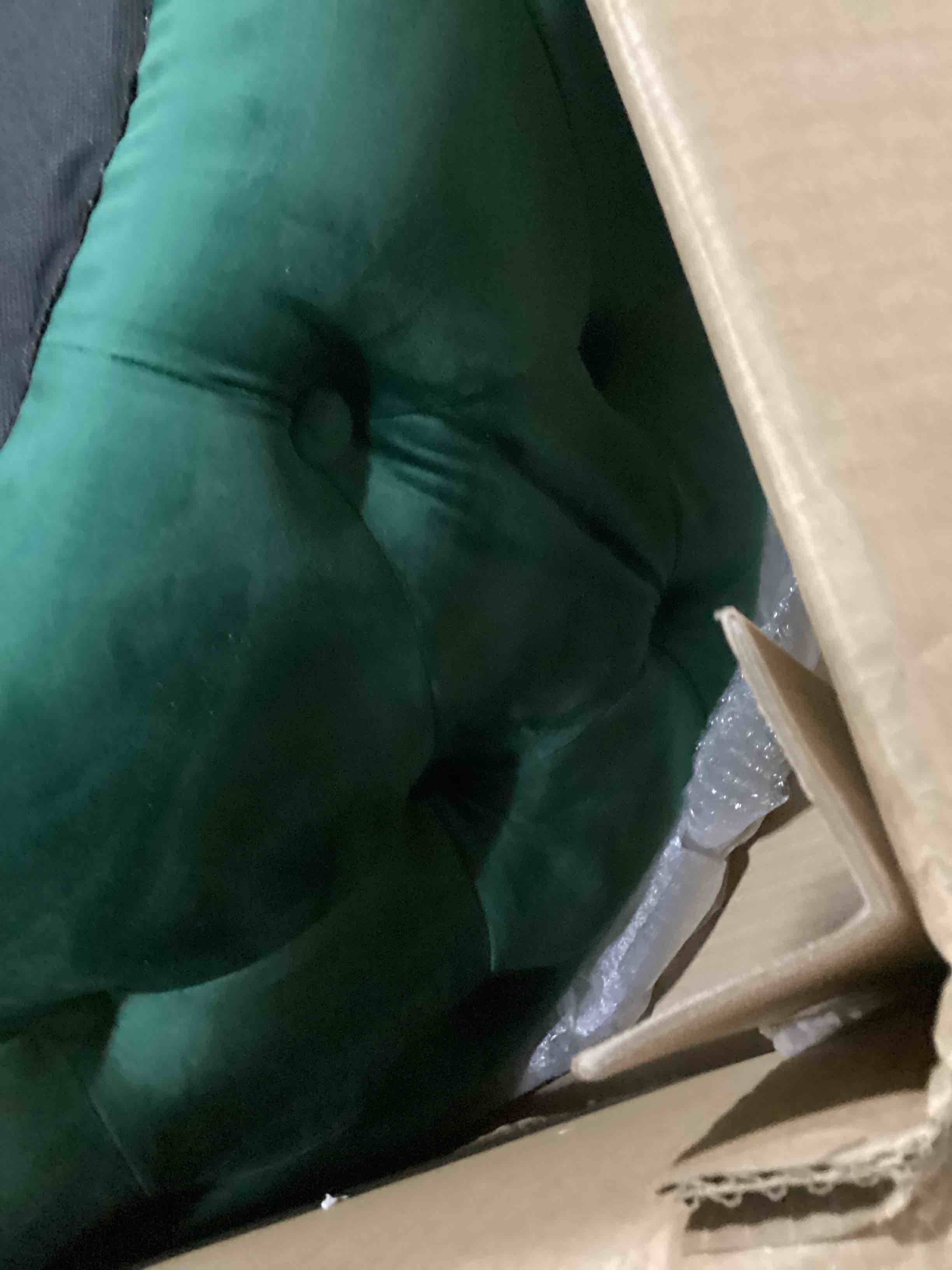 https://s3.amazonaws.com/lotting-images-prod/bidfta/PPE2351424_1750940542509.jpeg