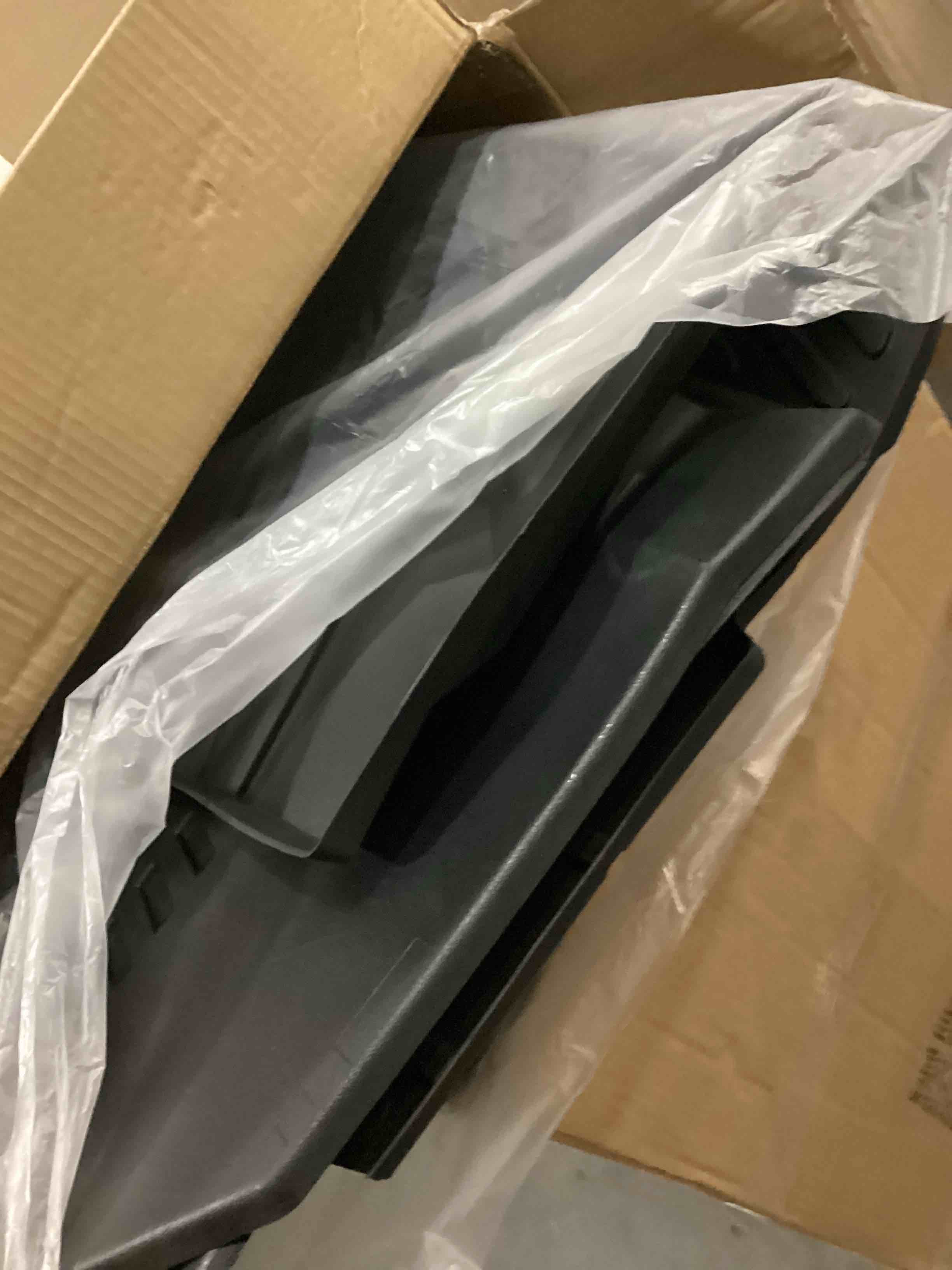 https://s3.amazonaws.com/lotting-images-prod/bidfta/PPE2351598_1751289772913.jpeg