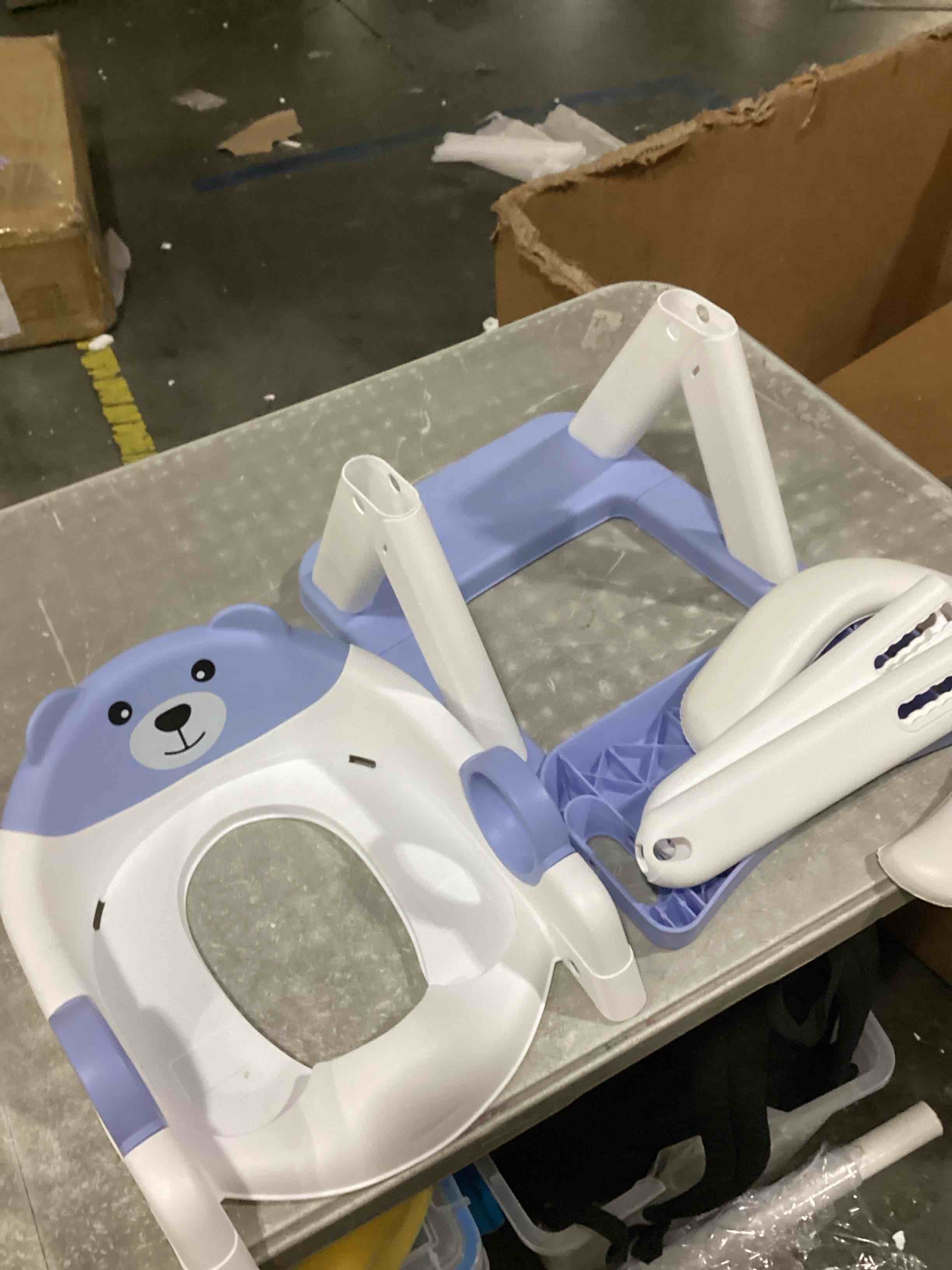 https://s3.amazonaws.com/lotting-images-prod/bidfta/PPE2351603_1751290453931.jpeg