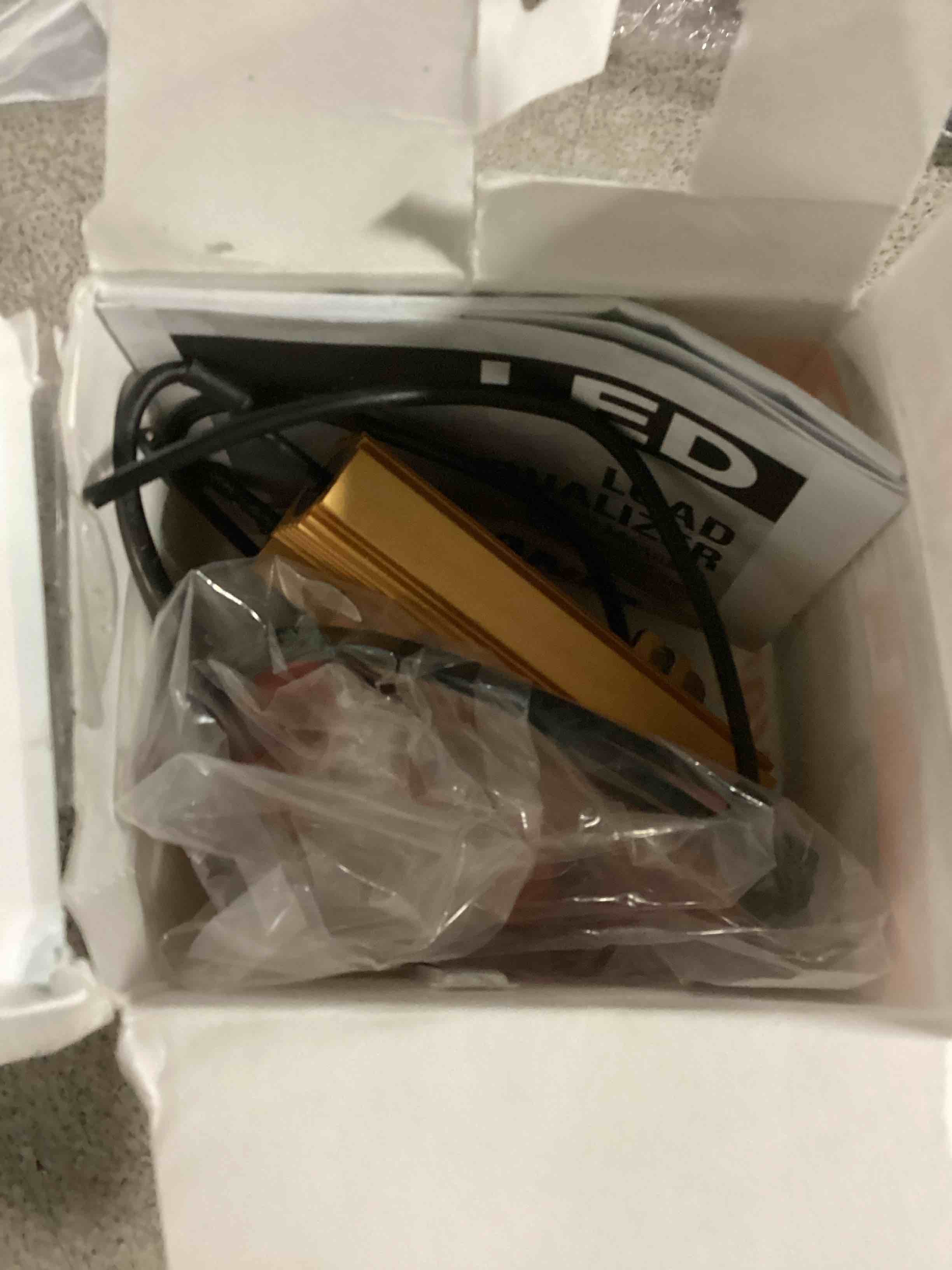 https://s3.amazonaws.com/lotting-images-prod/bidfta/PPE2353205_1745245437537.jpeg