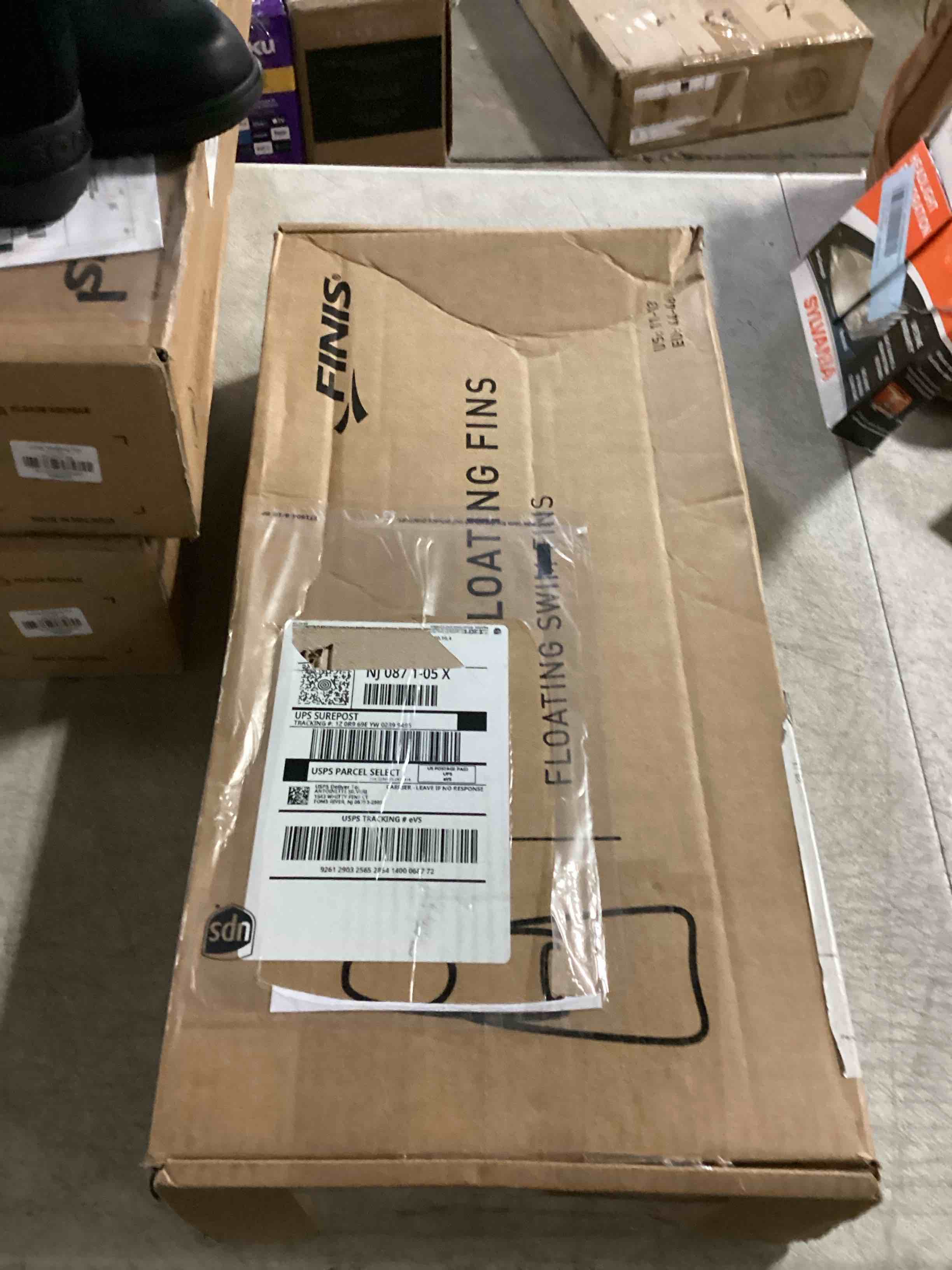 https://s3.amazonaws.com/lotting-images-prod/bidfta/PPE2353819_1745500523788.jpeg