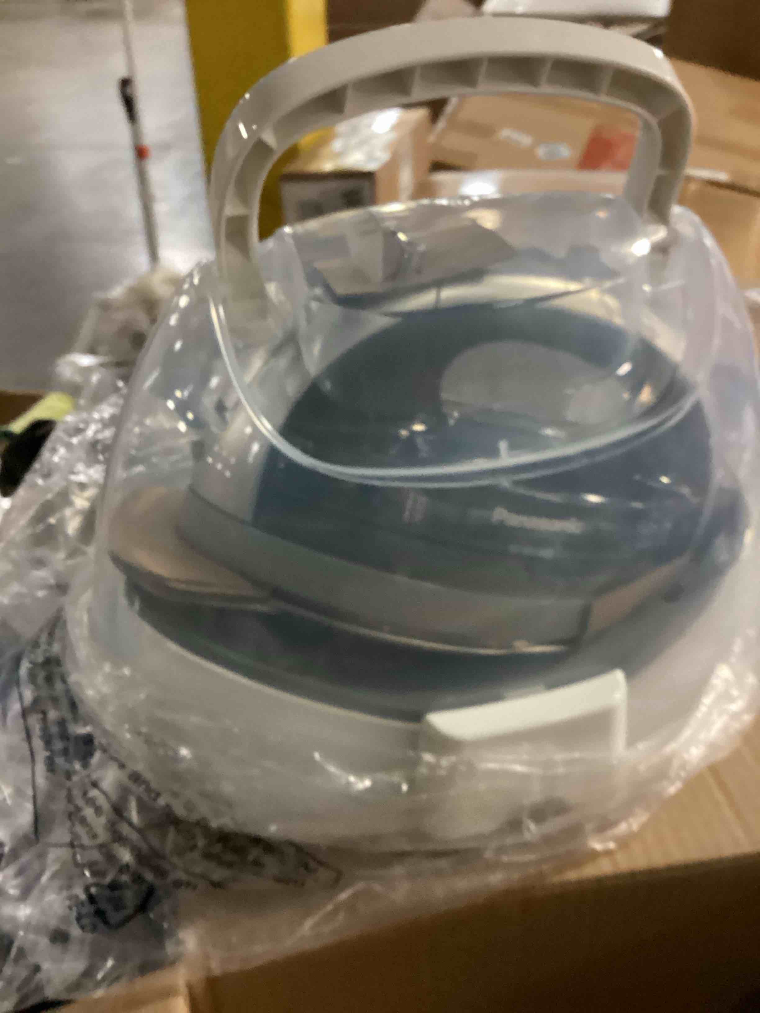 https://s3.amazonaws.com/lotting-images-prod/bidfta/PPE2354079_1745600307577.jpeg