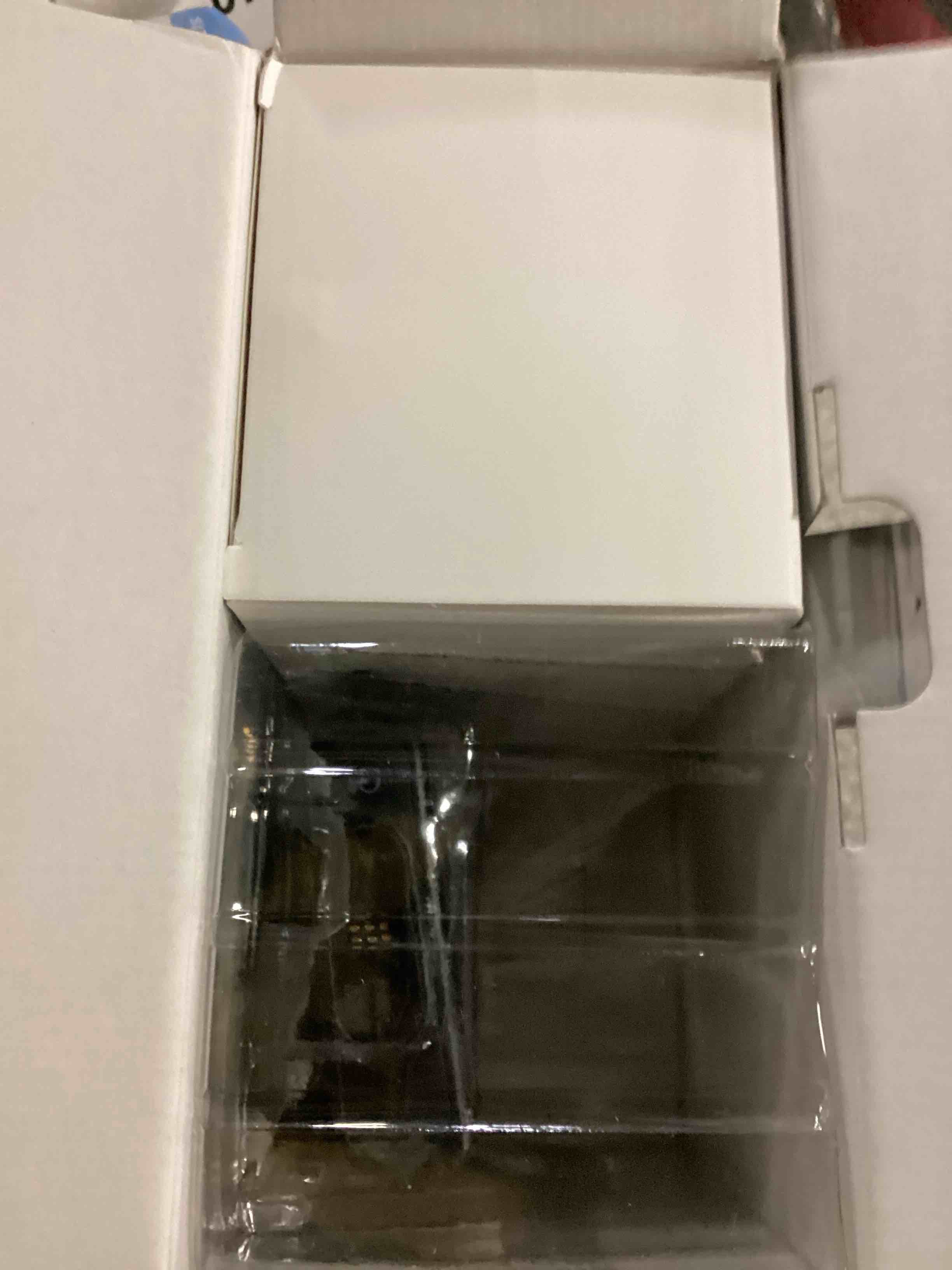 https://s3.amazonaws.com/lotting-images-prod/bidfta/PPE2354321_1745864620939.jpeg