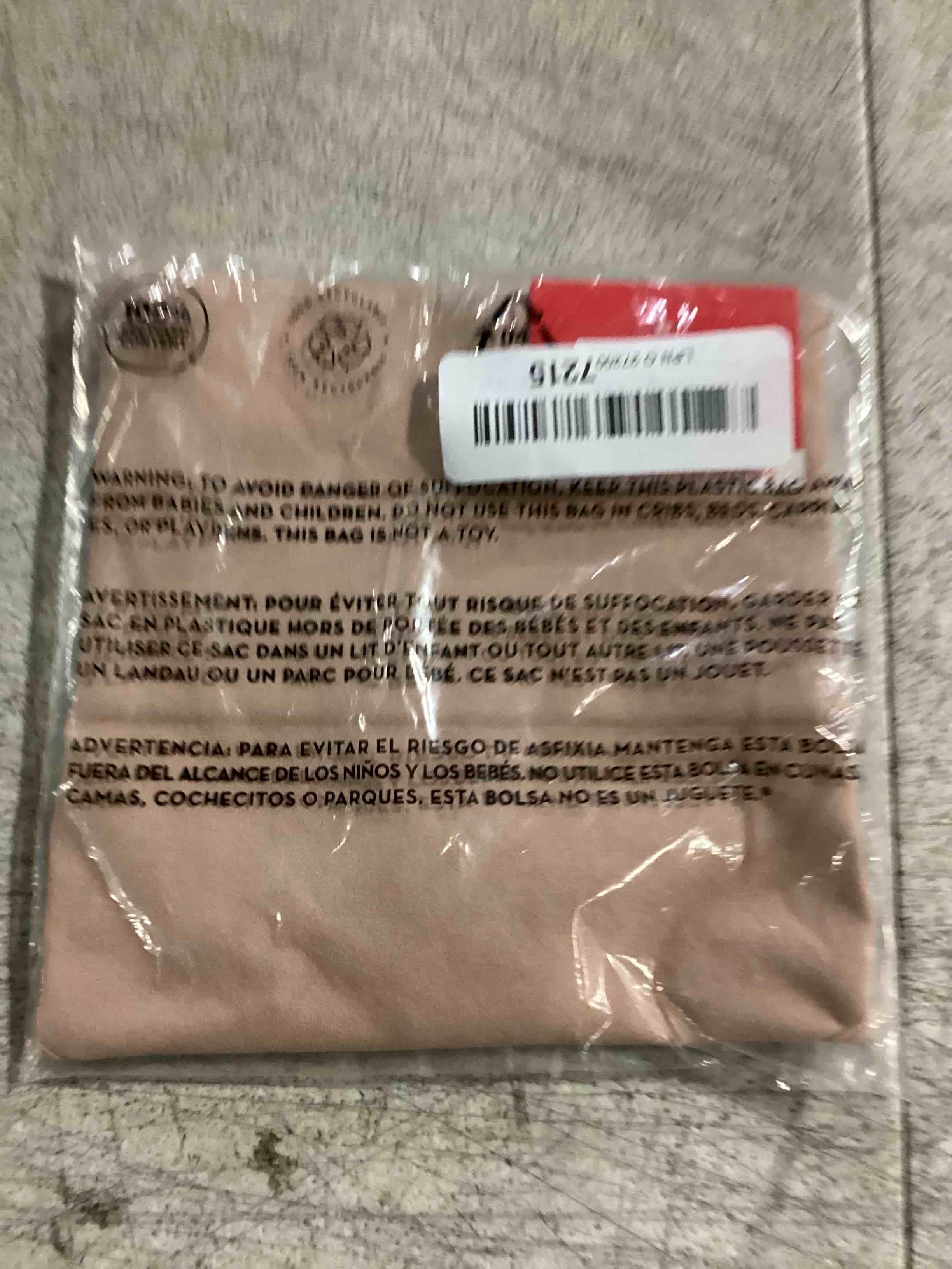 https://s3.amazonaws.com/lotting-images-prod/bidfta/PPE2354412_1745928614988.jpeg