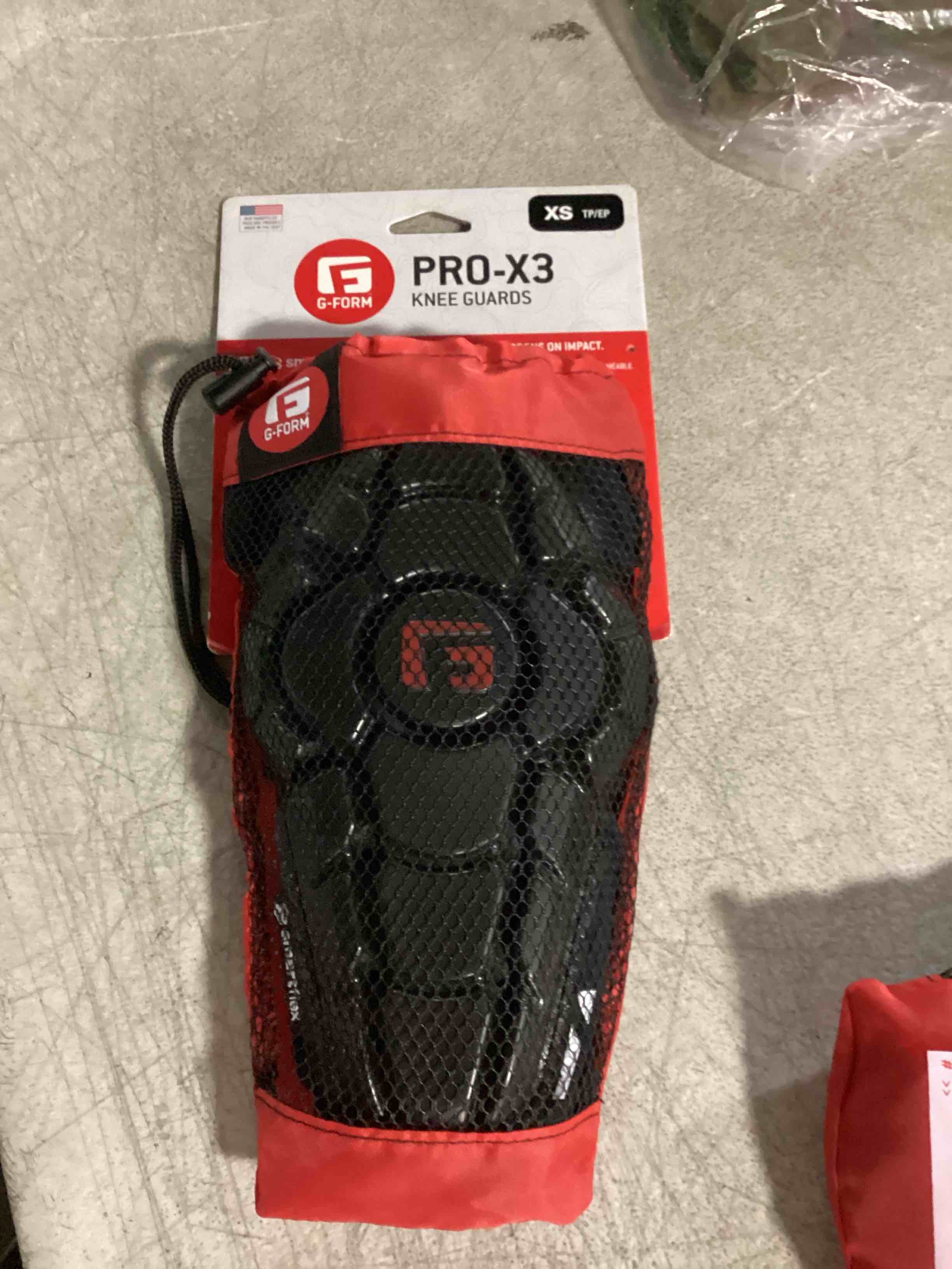 https://s3.amazonaws.com/lotting-images-prod/bidfta/PPE2354724_1746039742727.jpeg