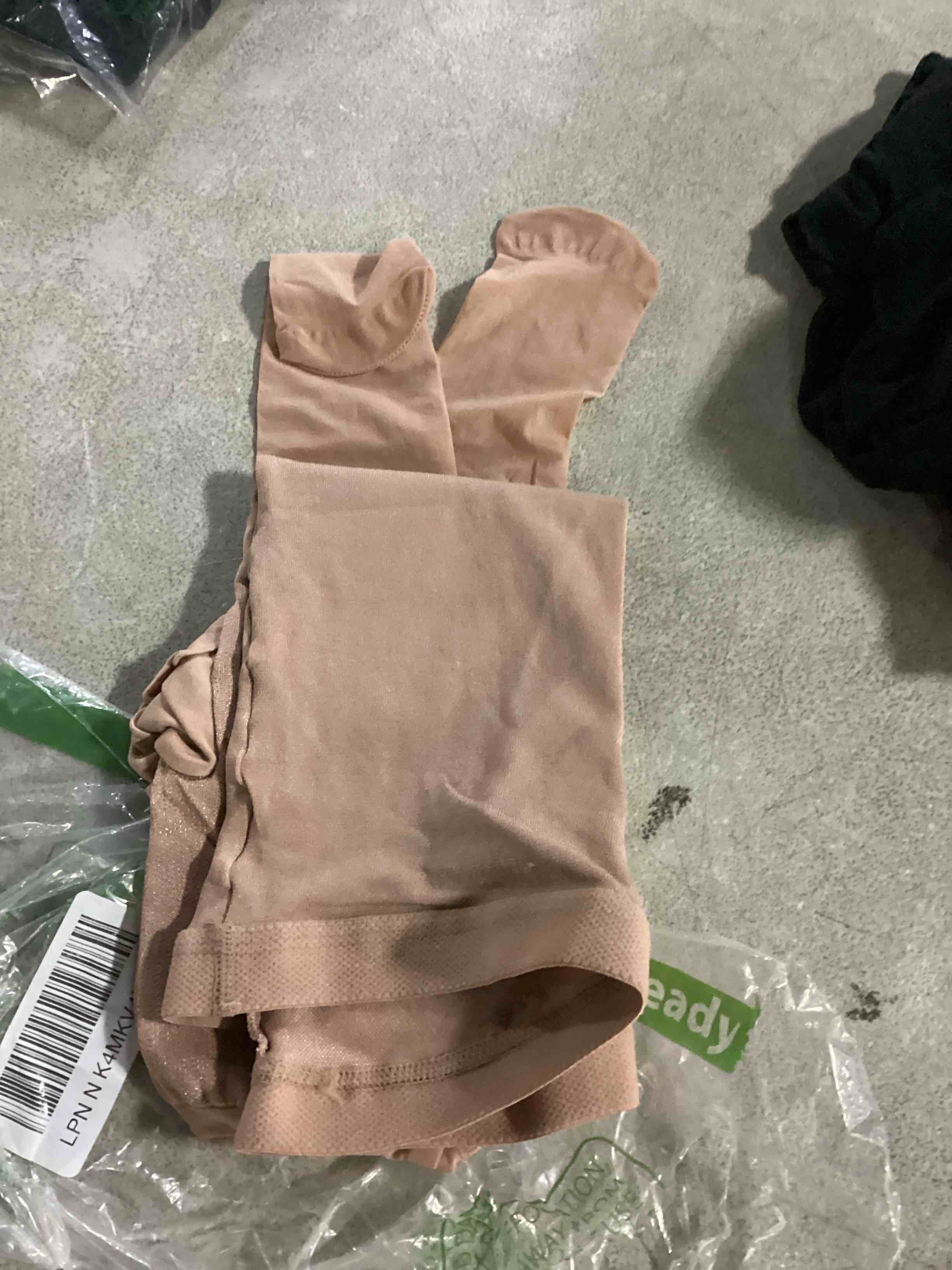 https://s3.amazonaws.com/lotting-images-prod/bidfta/PPE2354808_1746106452247.jpeg