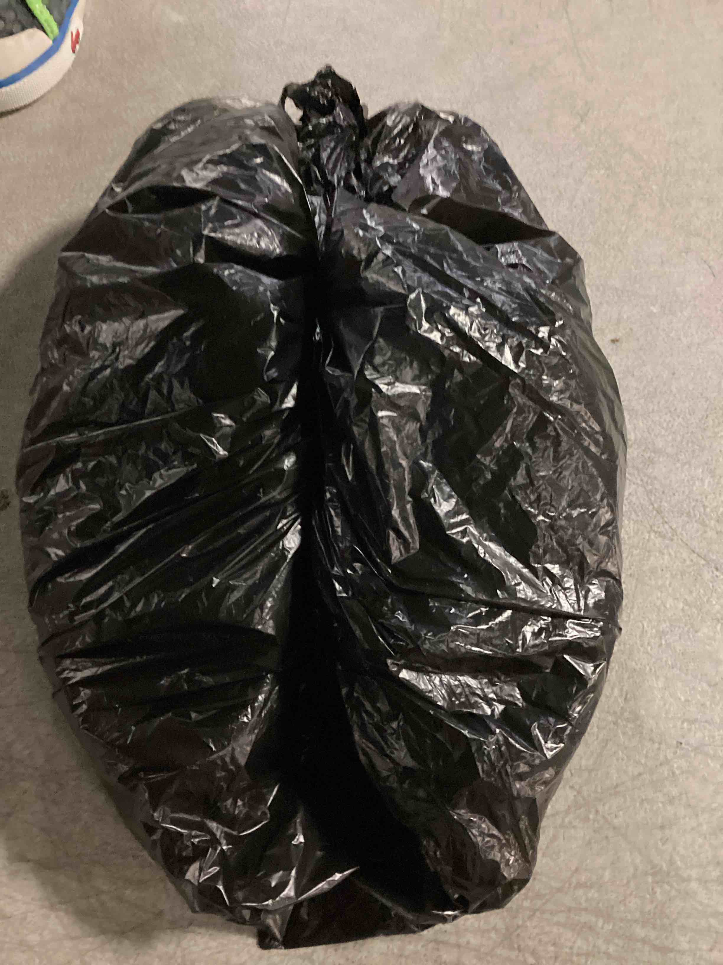 https://s3.amazonaws.com/lotting-images-prod/bidfta/PPE2355358_1746458809762.jpeg