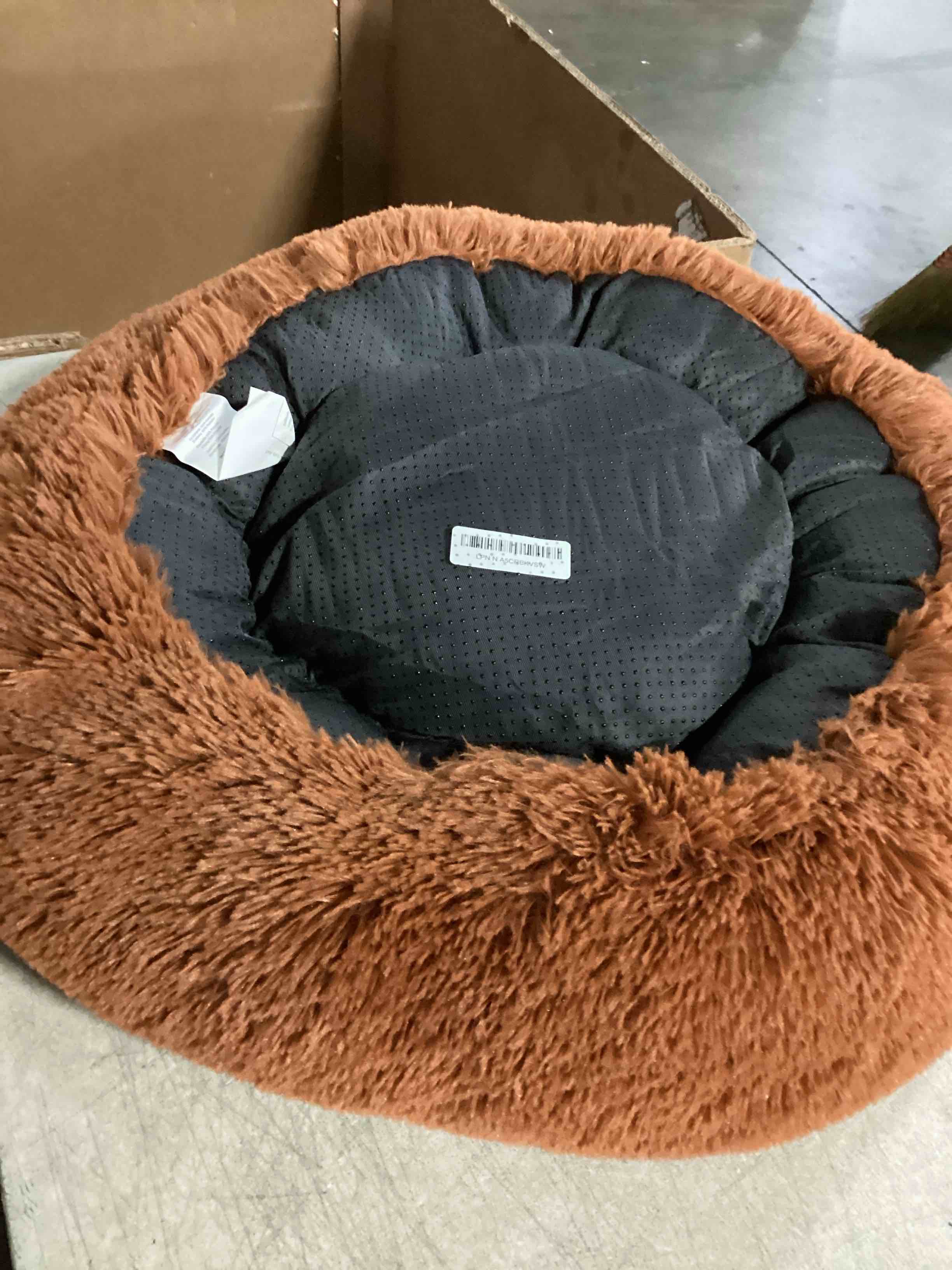 https://s3.amazonaws.com/lotting-images-prod/bidfta/PPE2355809_1746705624775.jpeg