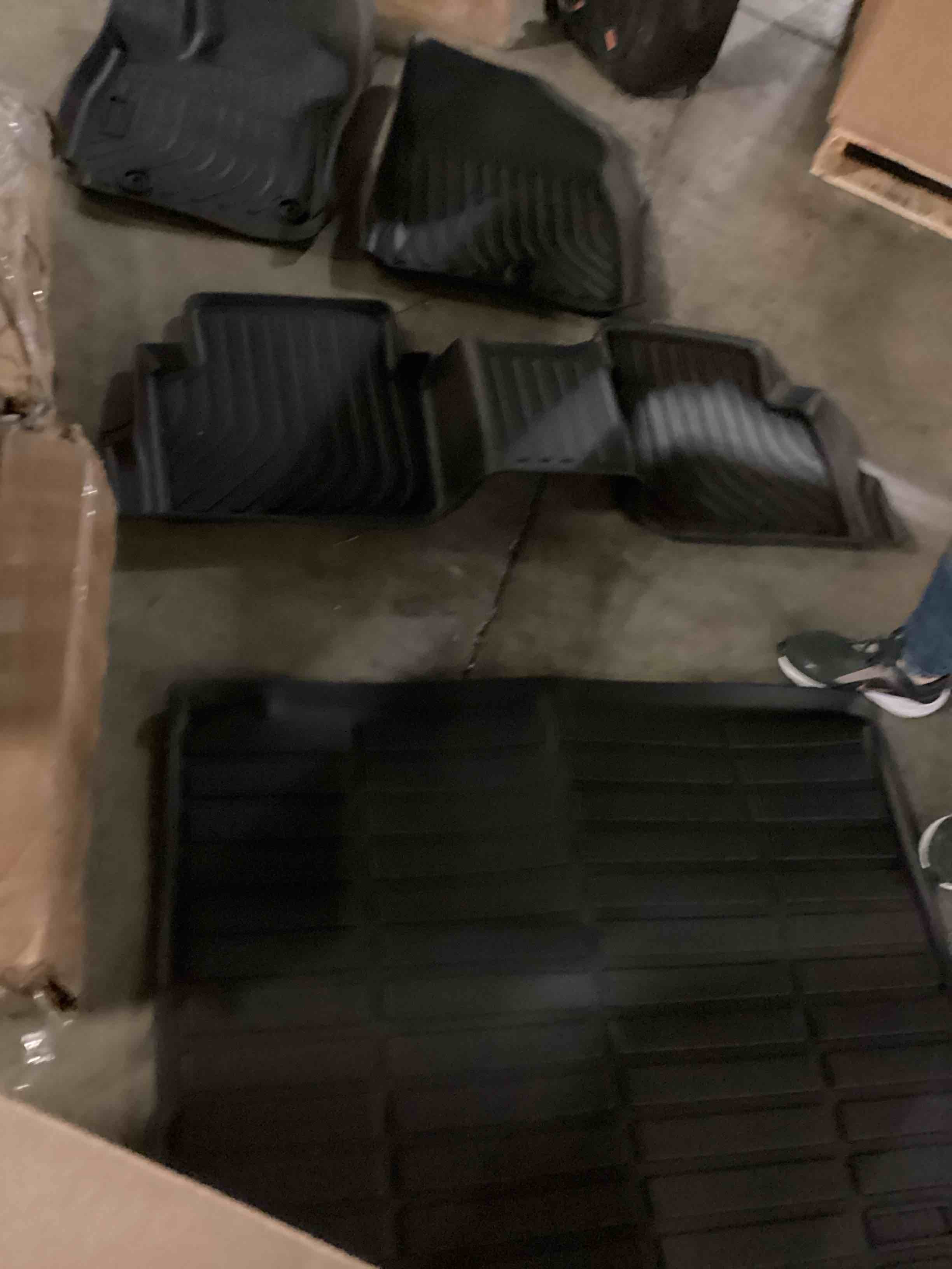 Cartist Floor Mats Compatible with Jeep Cherokee 2016-2023 (Not for Grand Cherokee) Accessories All Weather Floor Mat Heavy Duty TPE Odorless Carpet Protection