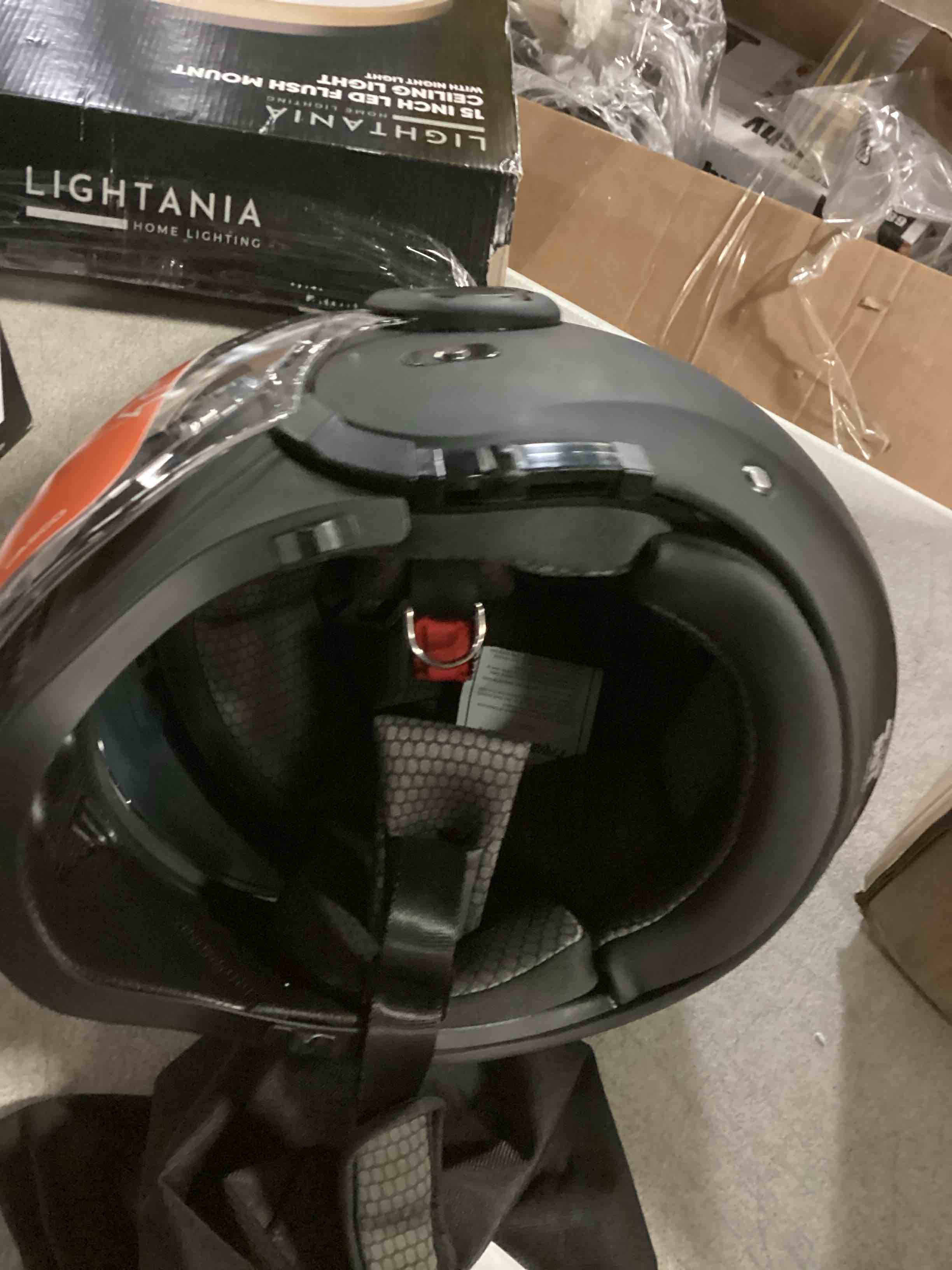 https://s3.amazonaws.com/lotting-images-prod/bidfta/PPE2356500_1749480007328.jpeg