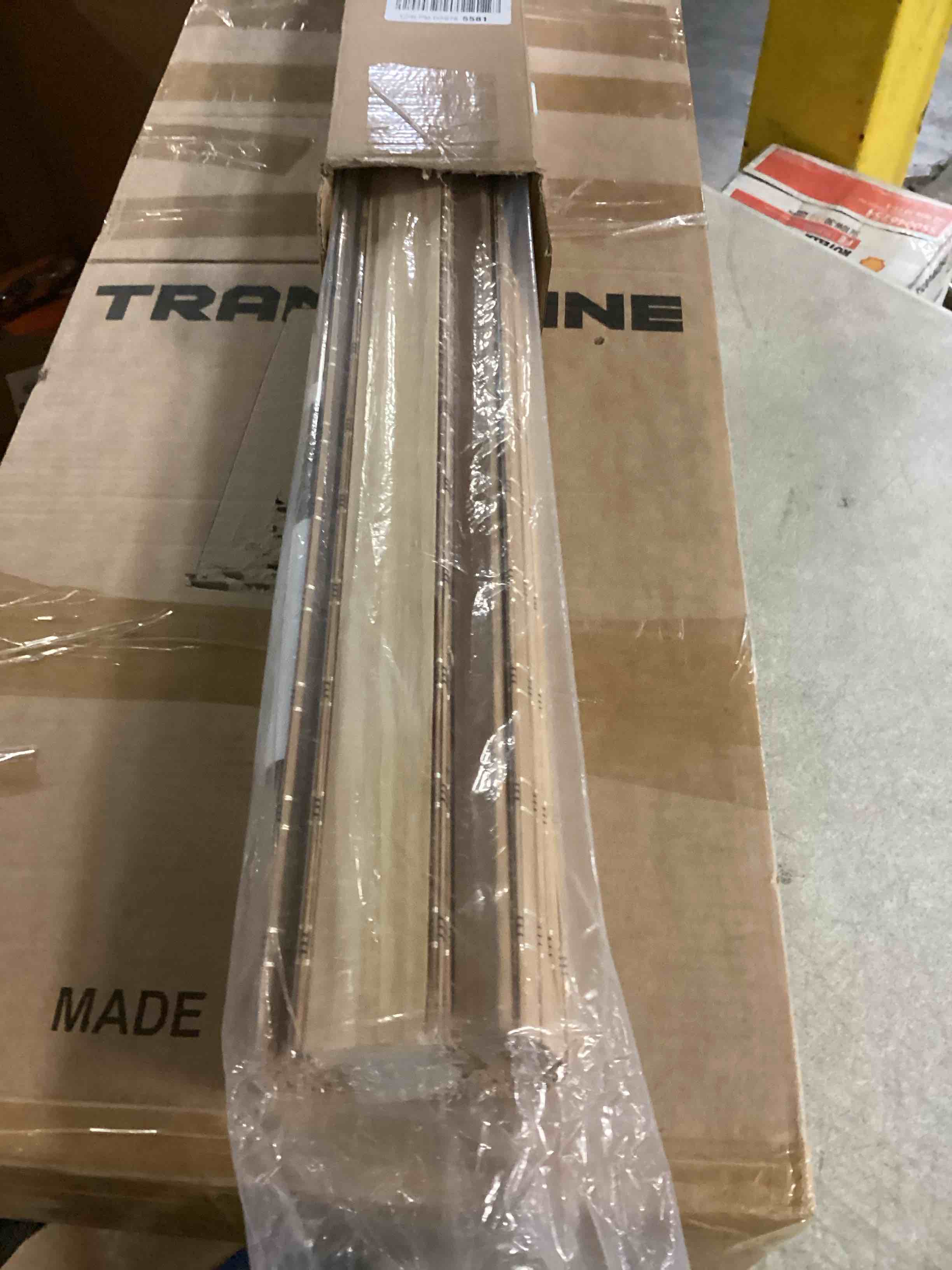 https://s3.amazonaws.com/lotting-images-prod/bidfta/PPE2357005_1749755471386.jpeg