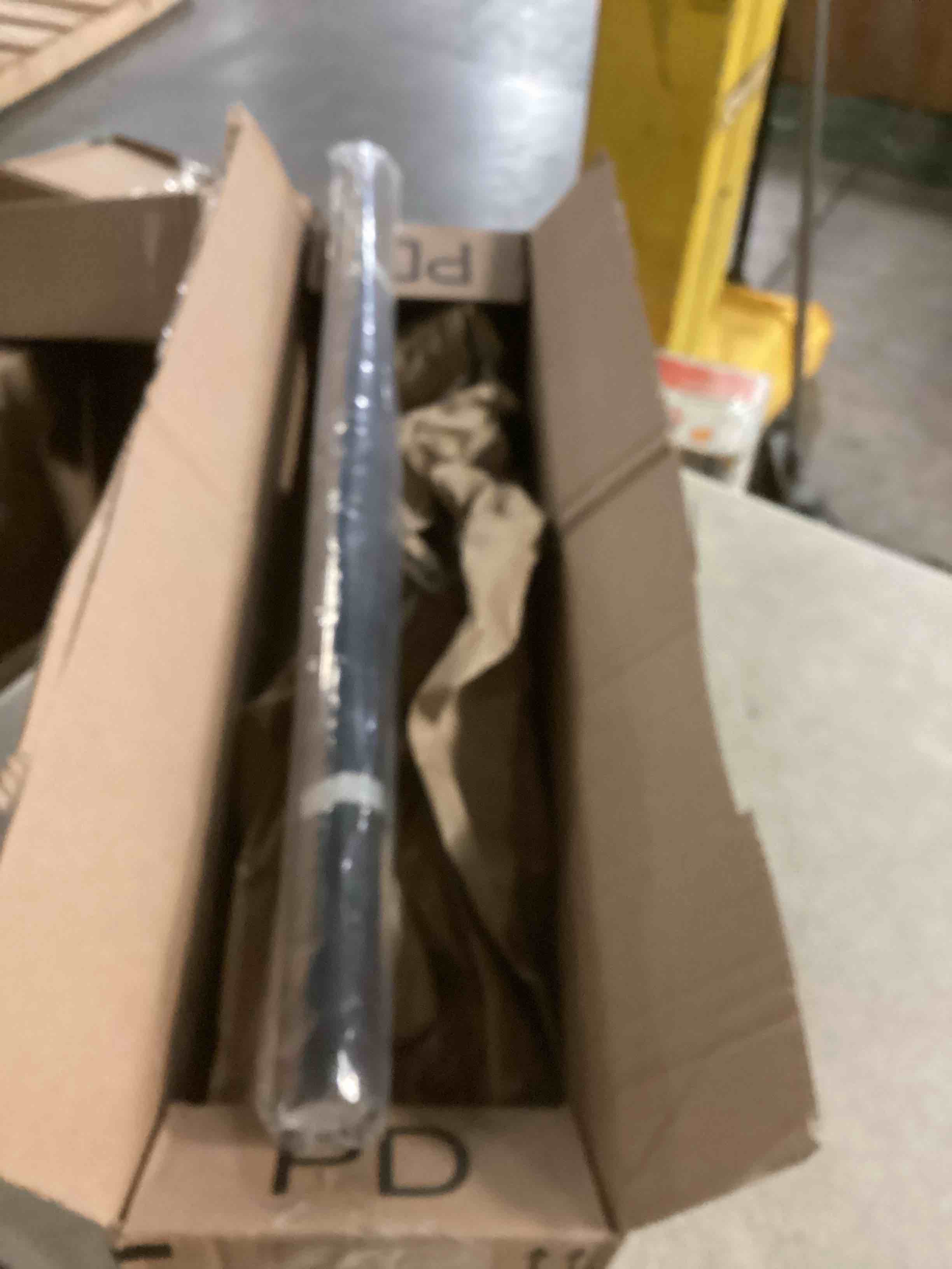 https://s3.amazonaws.com/lotting-images-prod/bidfta/PPE2357334_1749928103905.jpeg