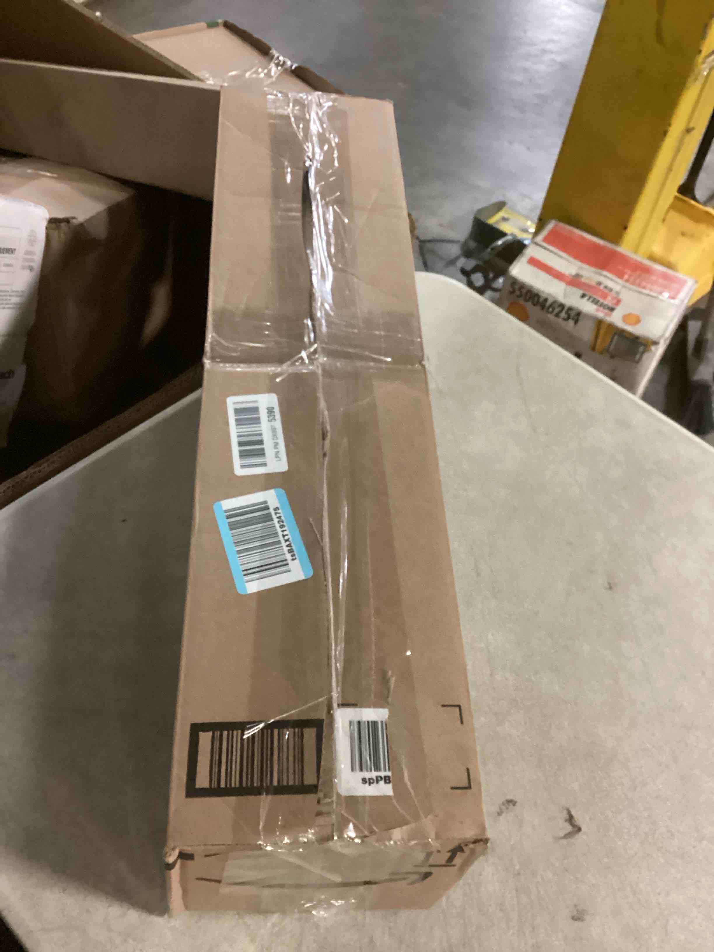 https://s3.amazonaws.com/lotting-images-prod/bidfta/PPE2357334_1749928116628.jpeg