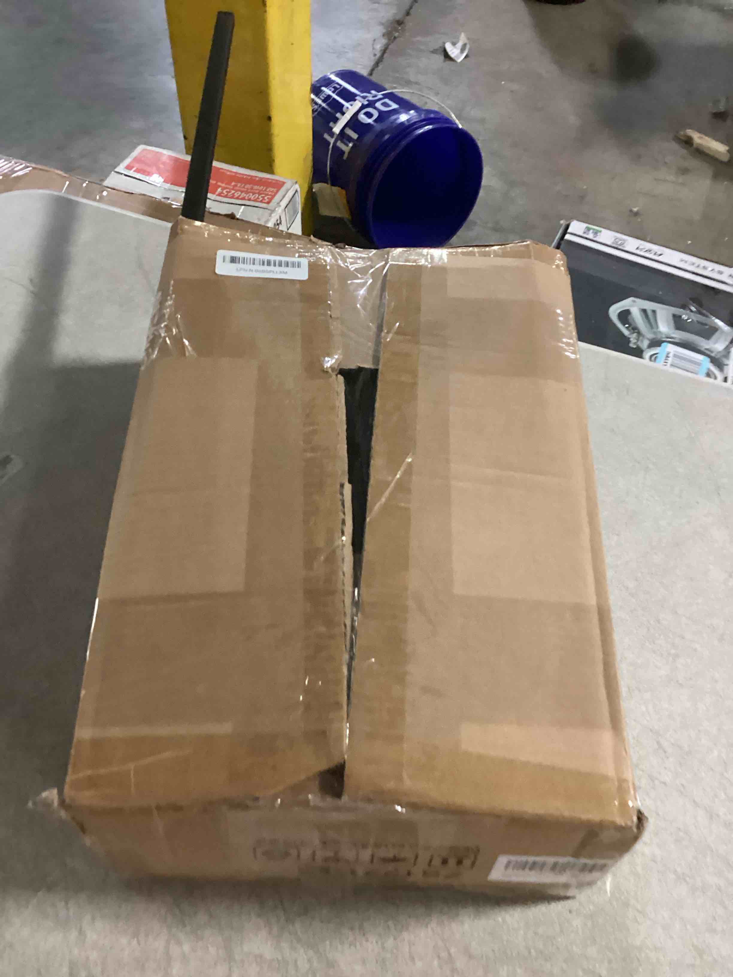 https://s3.amazonaws.com/lotting-images-prod/bidfta/PPE2357446_1750096163399.jpeg