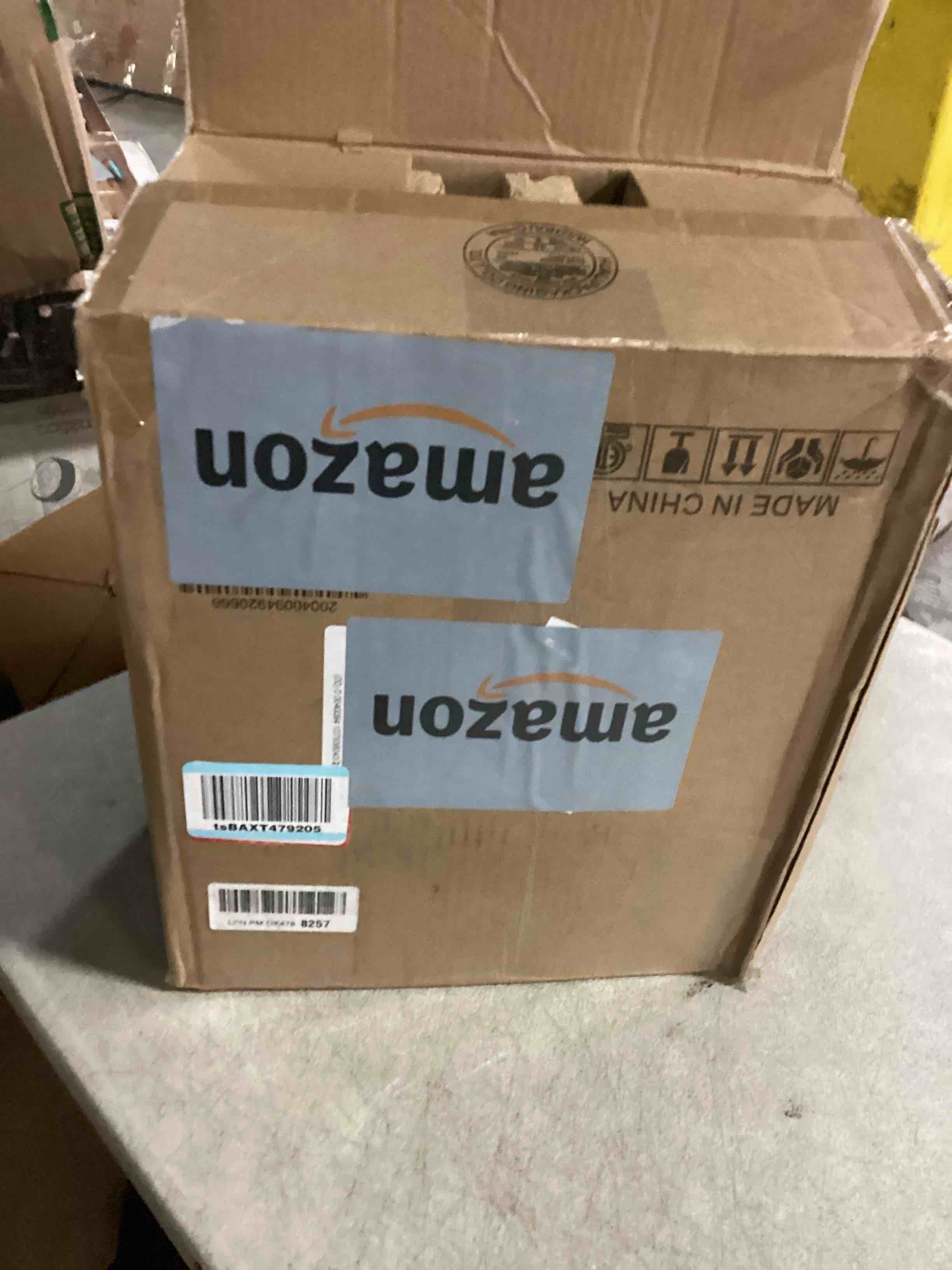 https://s3.amazonaws.com/lotting-images-prod/bidfta/PPE2357591_1750167144869.jpeg
