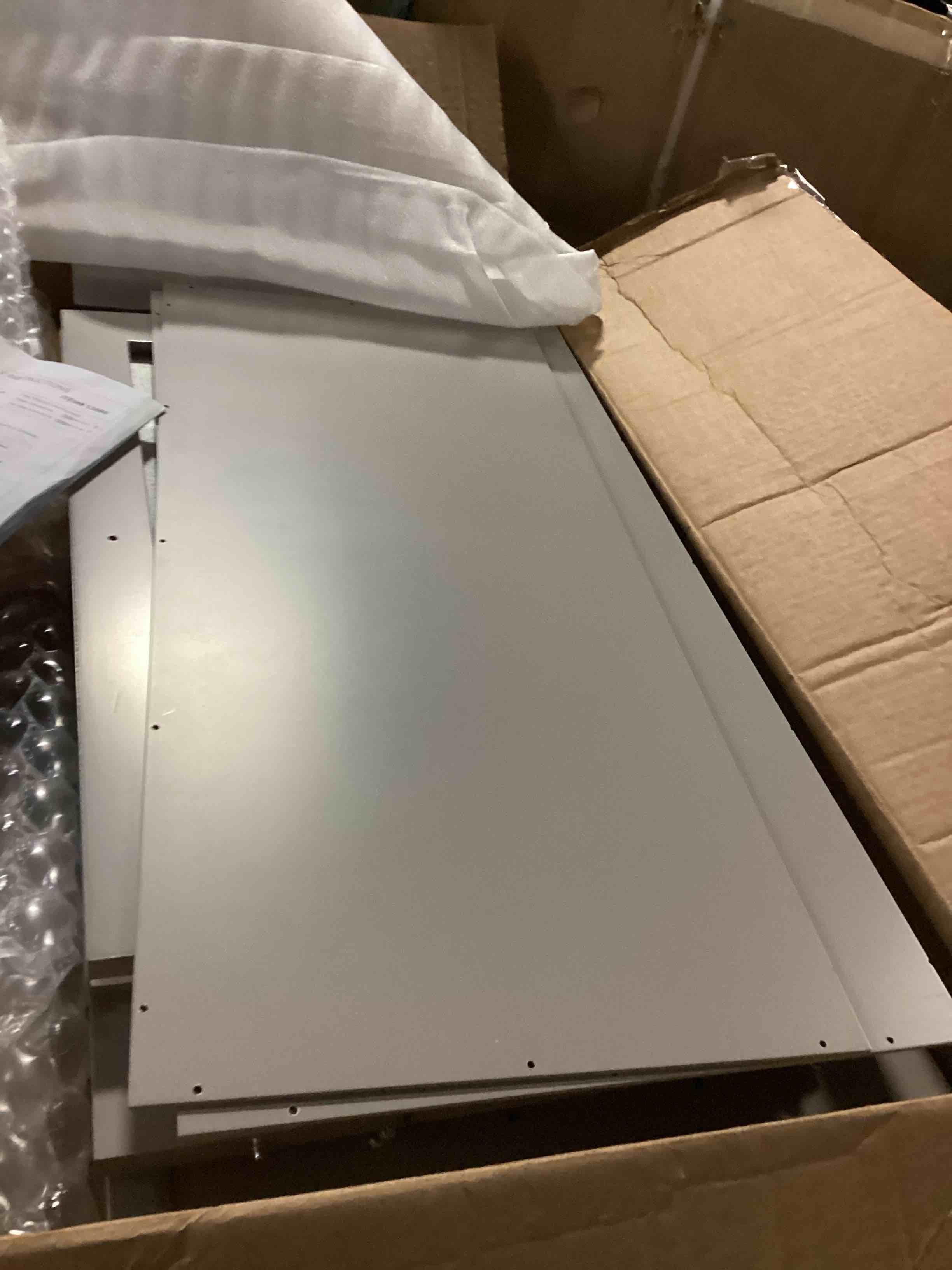 https://s3.amazonaws.com/lotting-images-prod/bidfta/PPE2357785_1750259644177.jpeg