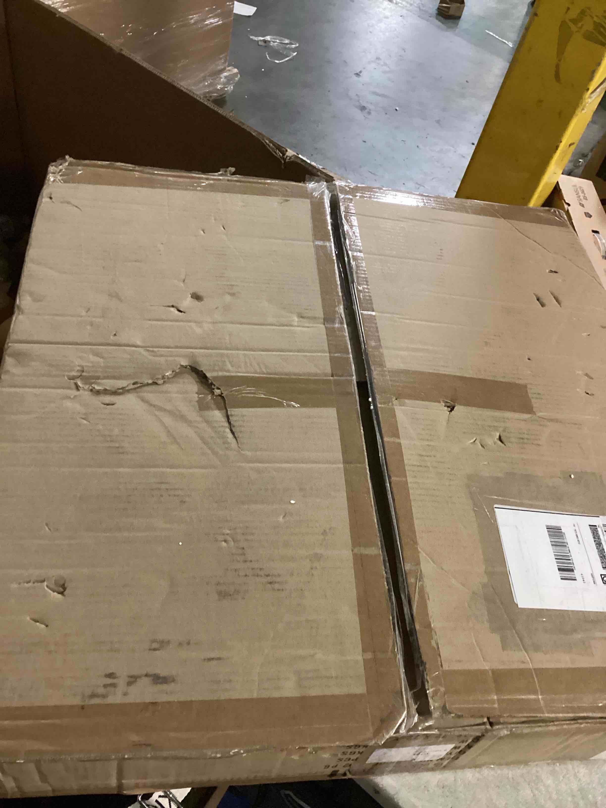 https://s3.amazonaws.com/lotting-images-prod/bidfta/PPE2357798_1750265573706.jpeg