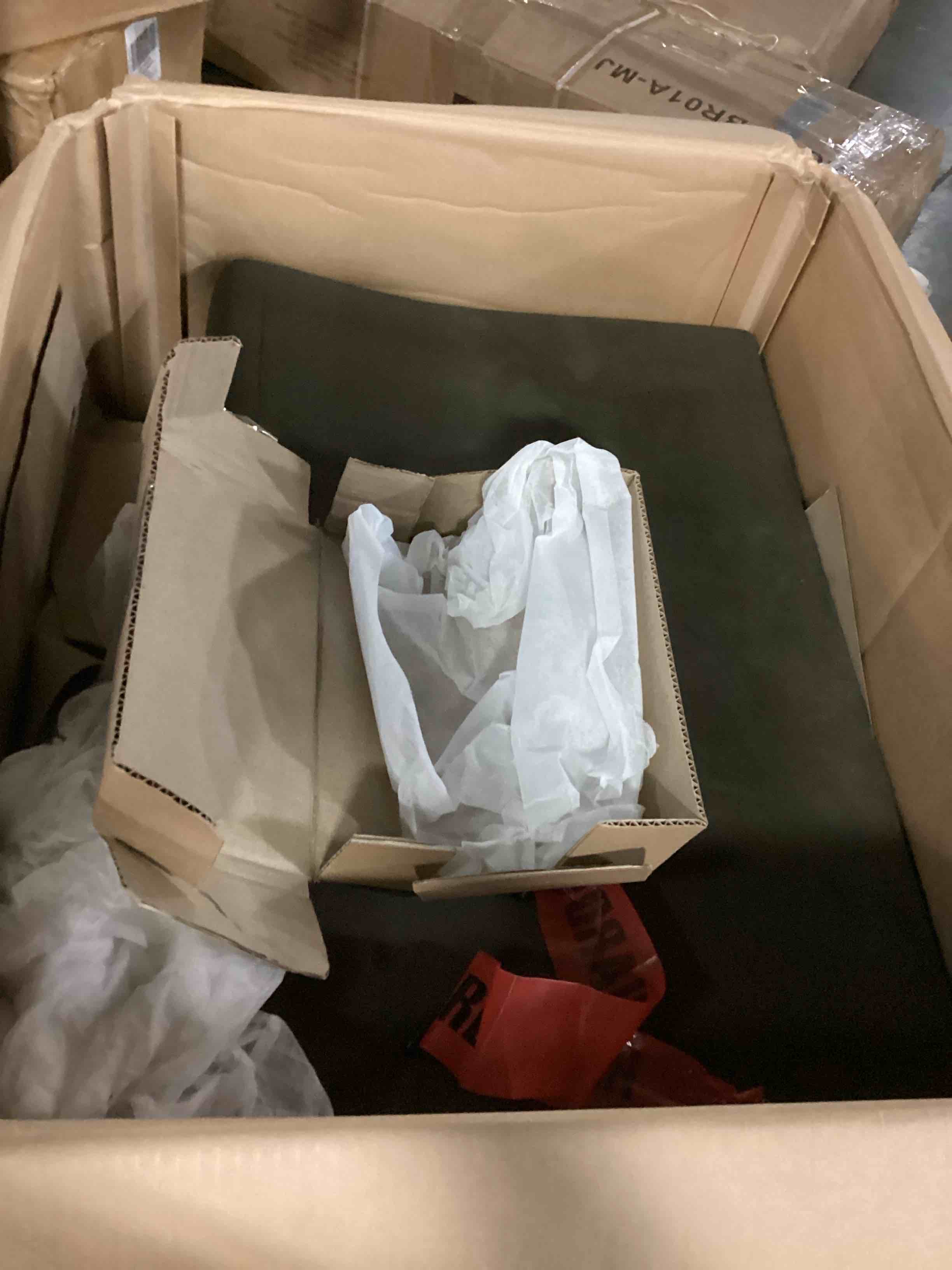 https://s3.amazonaws.com/lotting-images-prod/bidfta/PPE2357806_1750268696199.jpeg