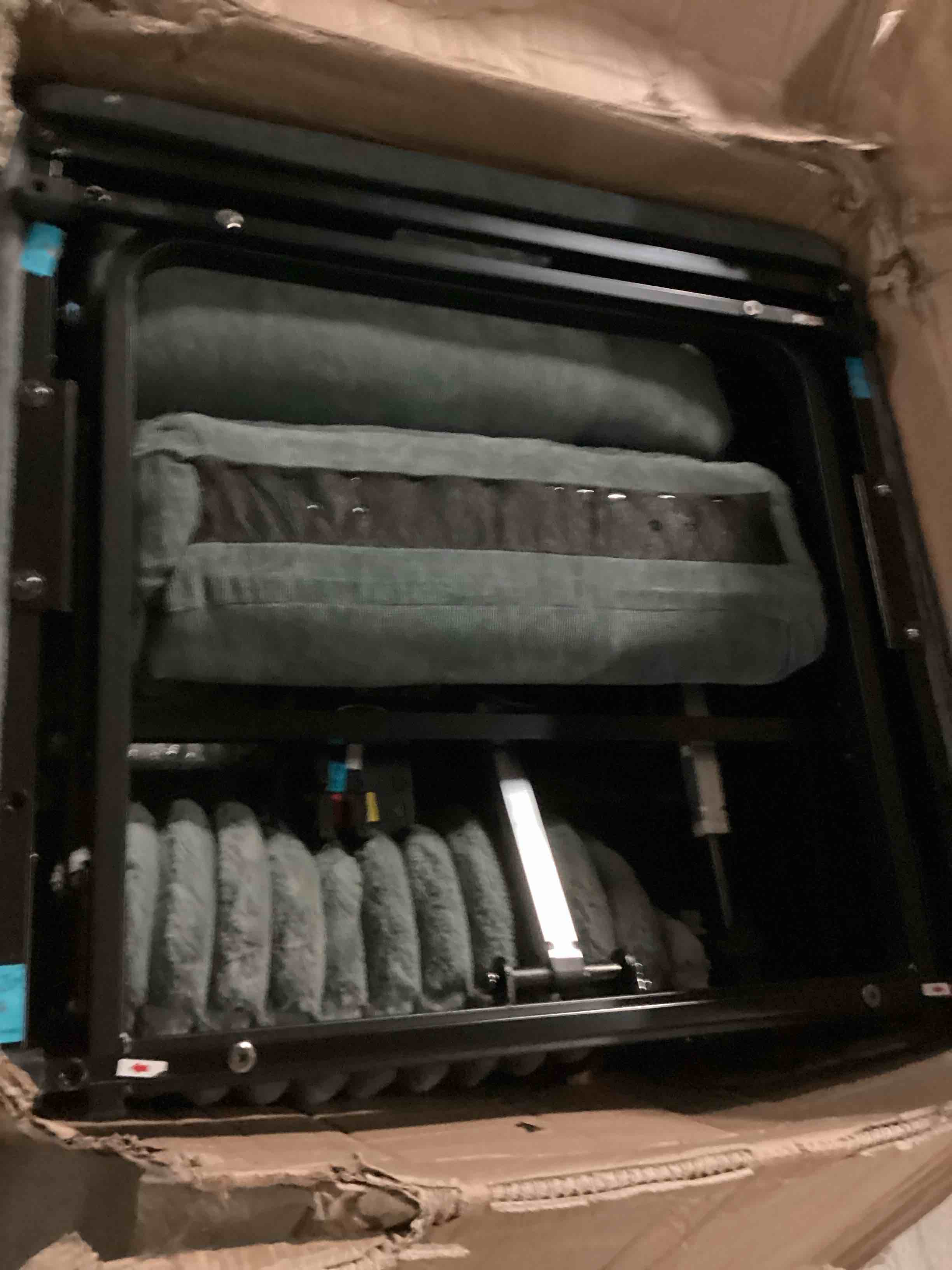 https://s3.amazonaws.com/lotting-images-prod/bidfta/PPE2358014_1750437460268.jpeg