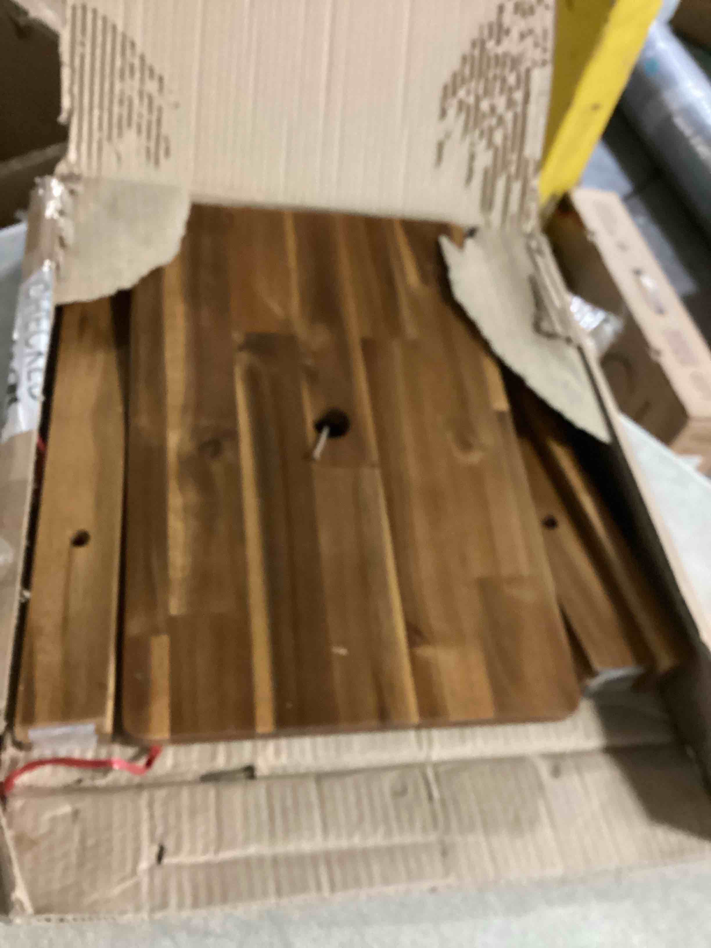https://s3.amazonaws.com/lotting-images-prod/bidfta/PPE2358018_1750438750135.jpeg