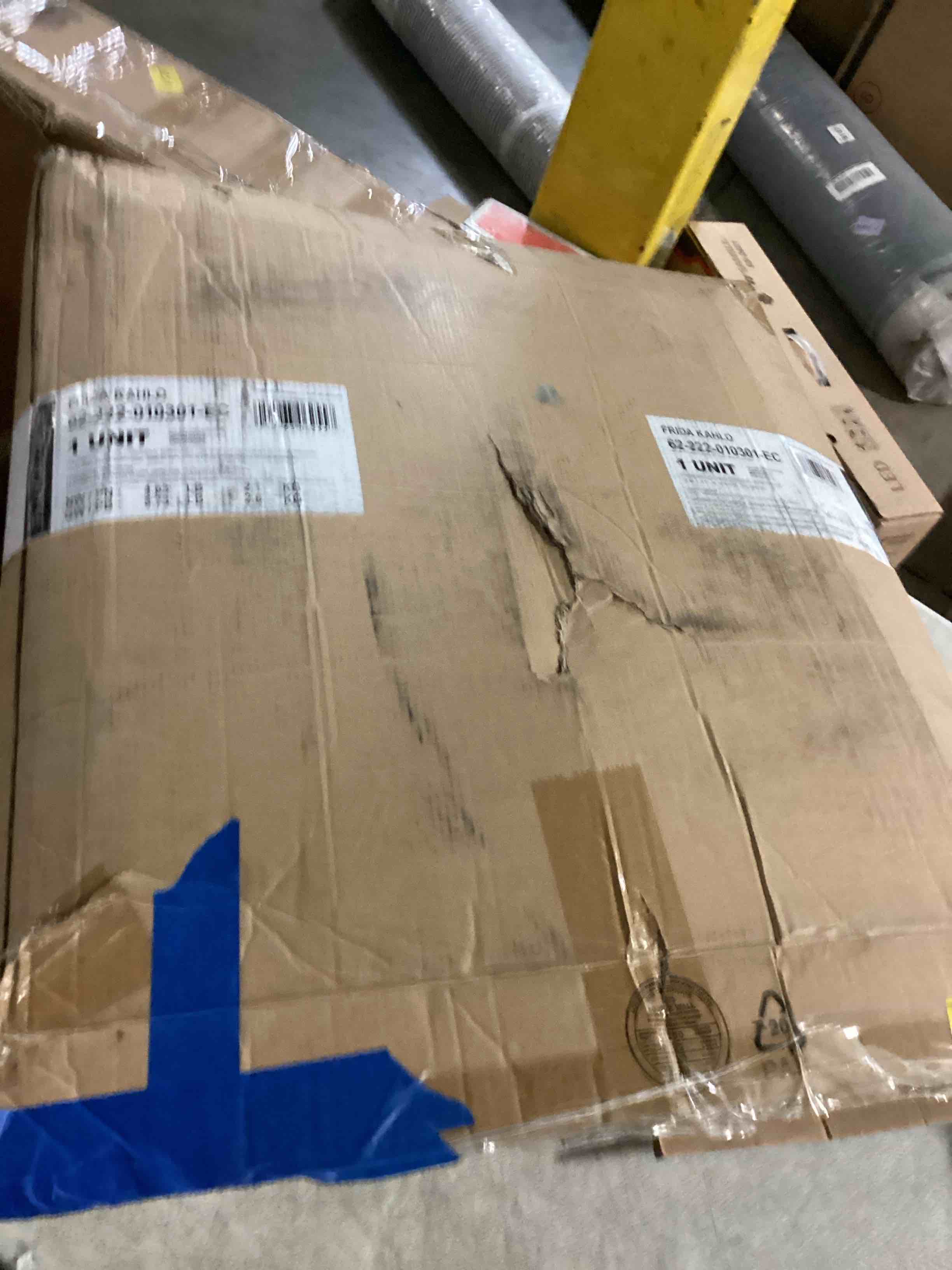 https://s3.amazonaws.com/lotting-images-prod/bidfta/PPE2358022_1750440264886.jpeg