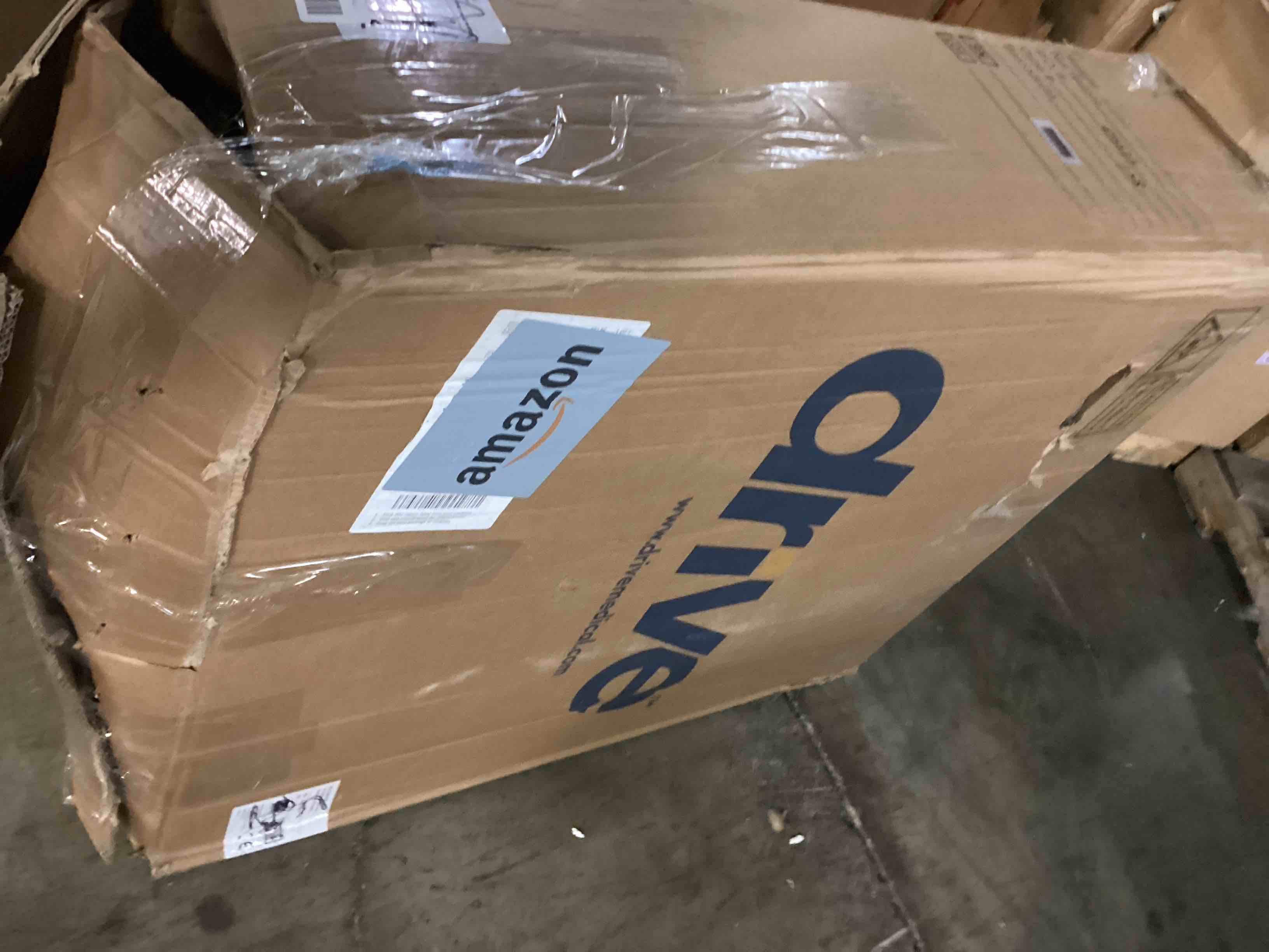 https://s3.amazonaws.com/lotting-images-prod/bidfta/PPE2358046_1750505051022.jpeg