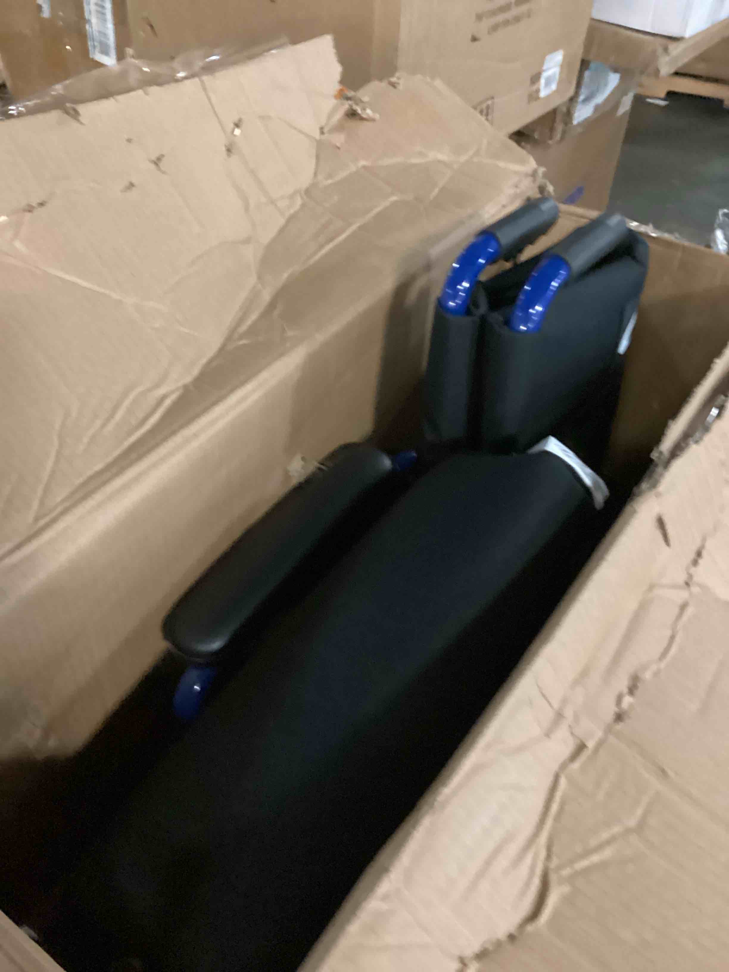 https://s3.amazonaws.com/lotting-images-prod/bidfta/PPE2358046_1750505094304.jpeg