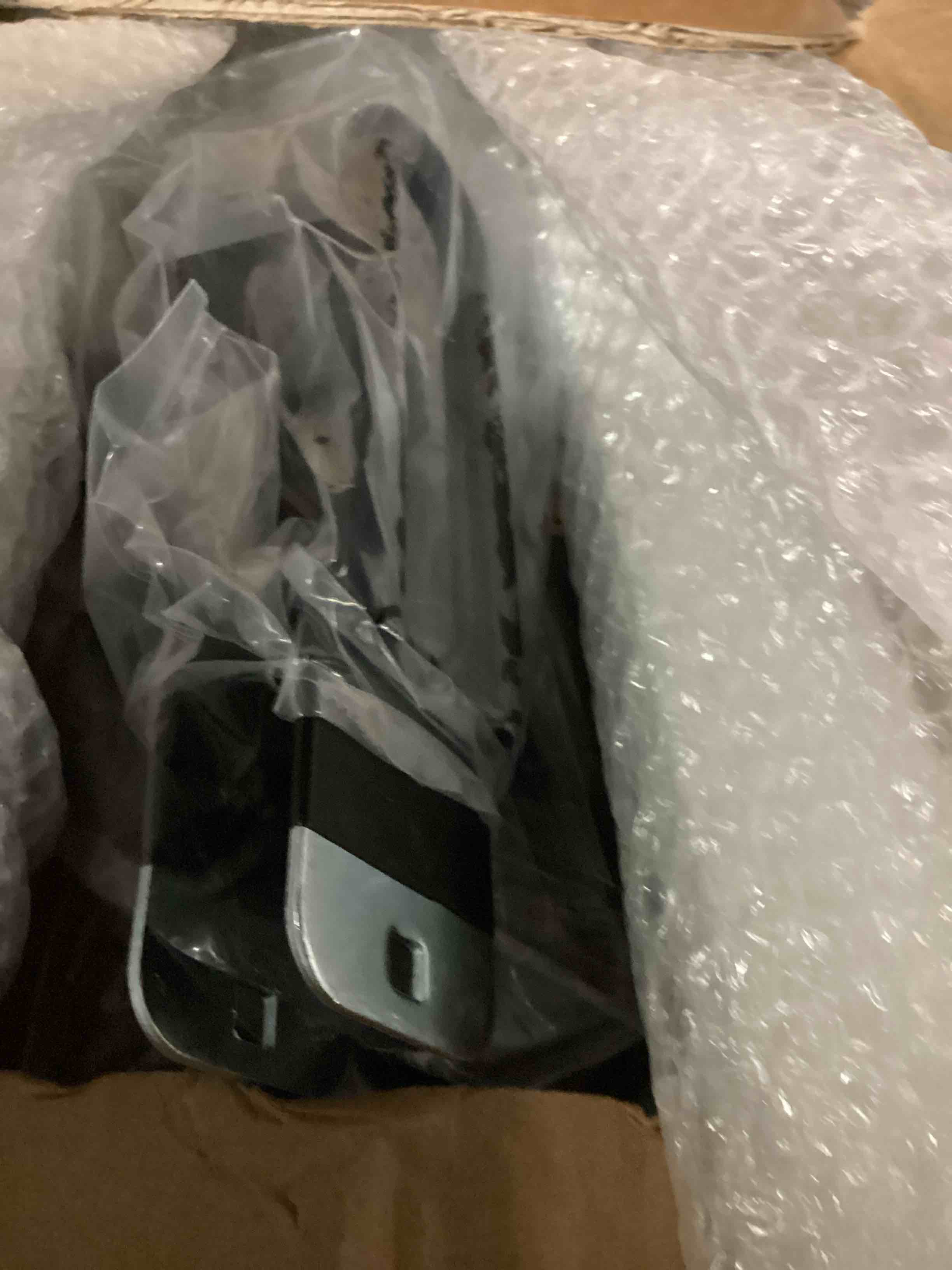 https://s3.amazonaws.com/lotting-images-prod/bidfta/PPE2358052_1750508407353.jpeg
