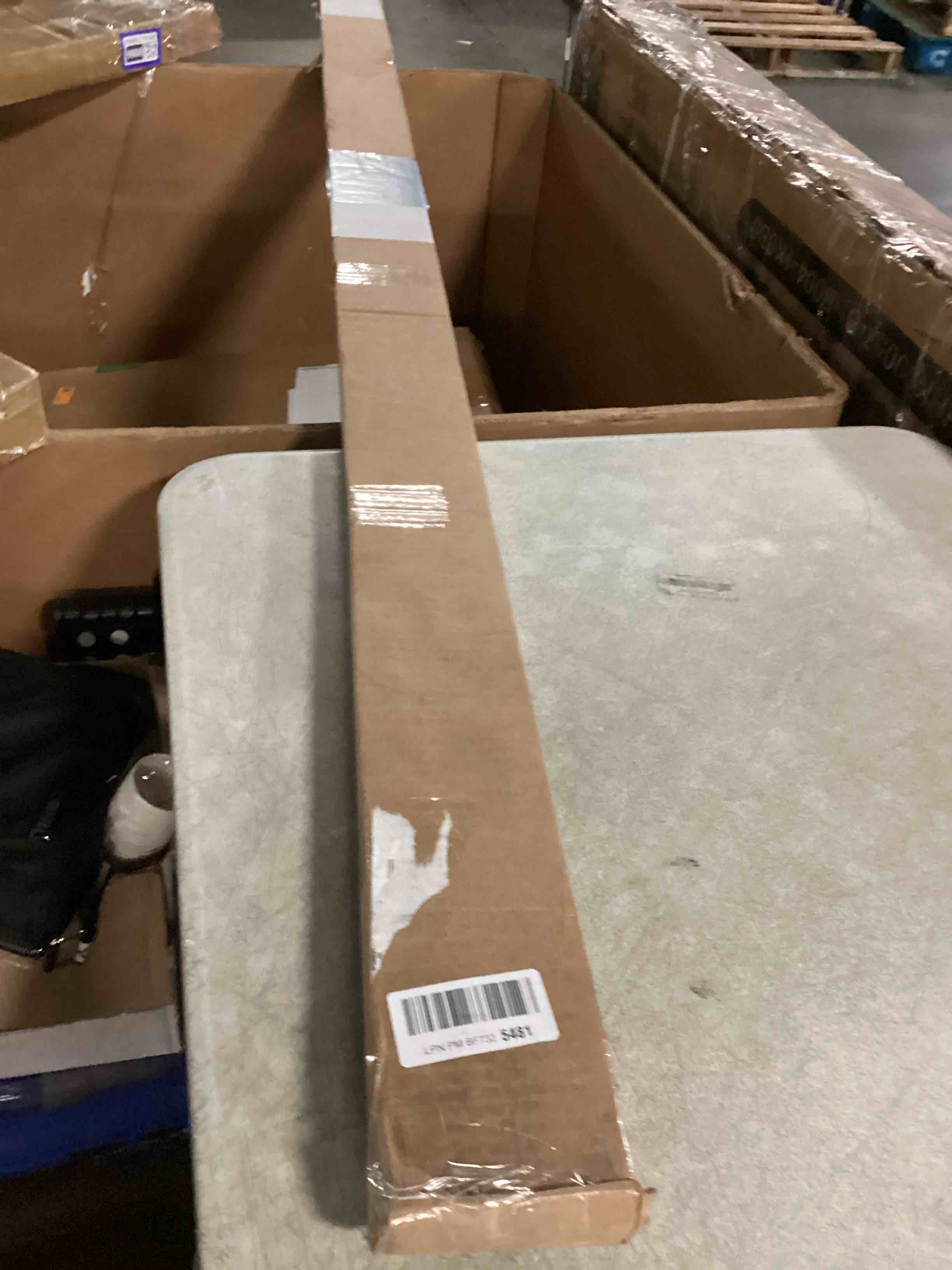 https://s3.amazonaws.com/lotting-images-prod/bidfta/PPE2358068_1750512123957.jpeg