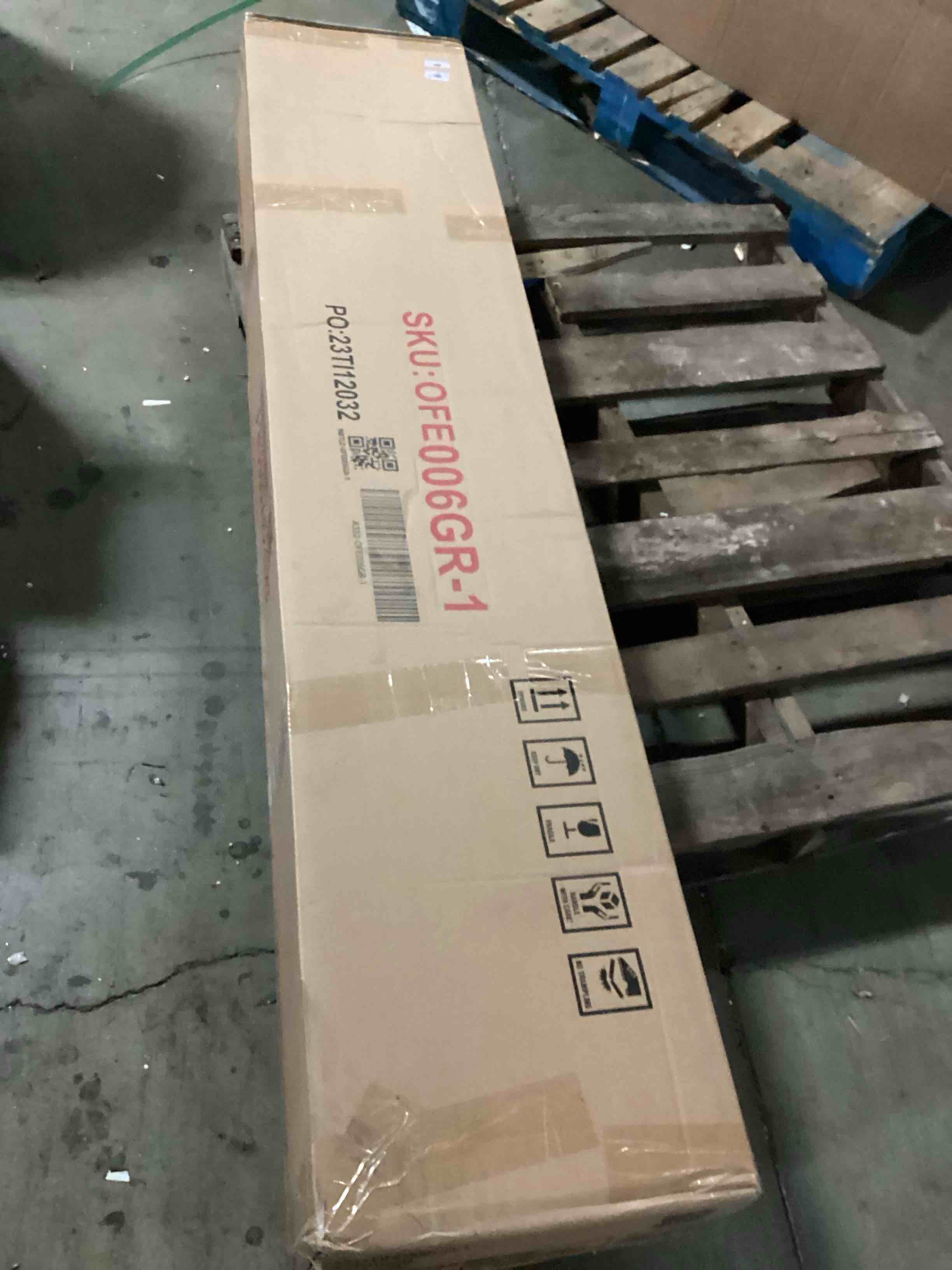 https://s3.amazonaws.com/lotting-images-prod/bidfta/PPE2358101_1750531526582.jpeg