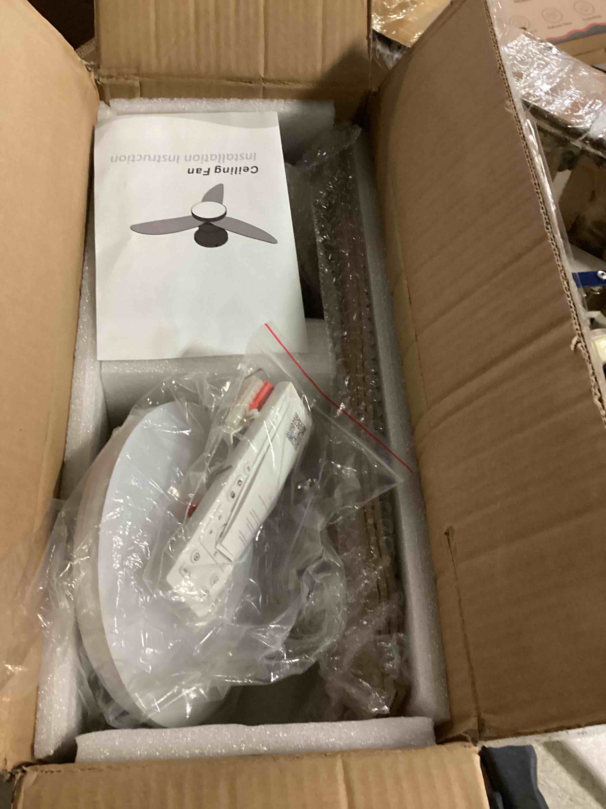 https://s3.amazonaws.com/lotting-images-prod/bidfta/PPE2358198_1750704801199.jpeg