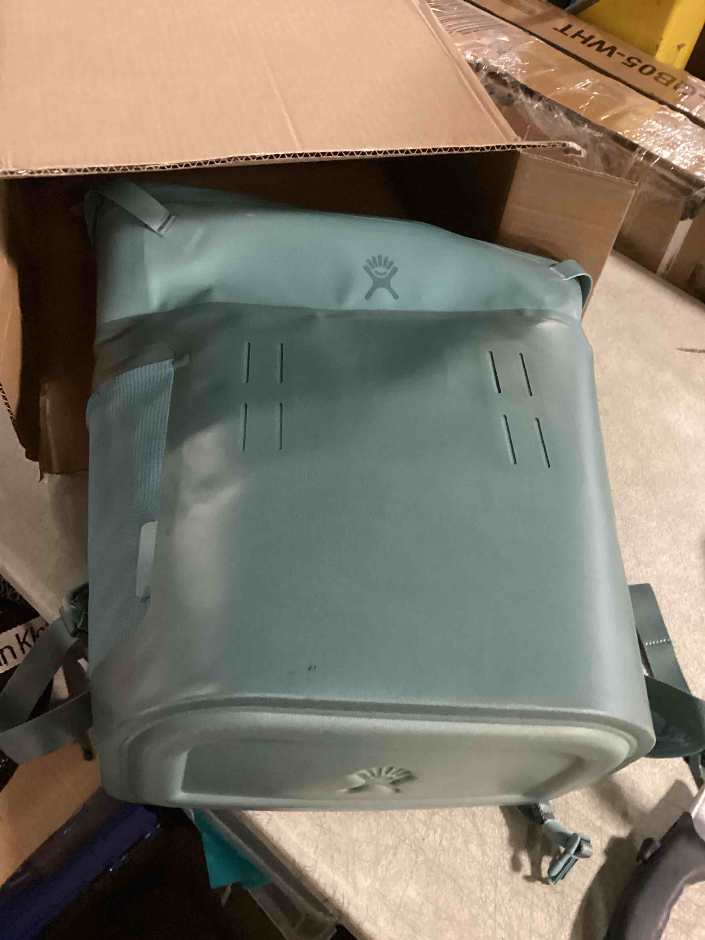 https://s3.amazonaws.com/lotting-images-prod/bidfta/PPE2358714_1750940858215.jpeg